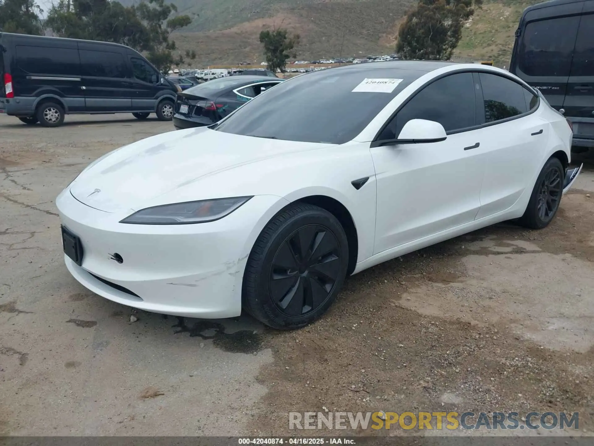 2 fotografías del automóvil dañado 5YJ3E1EB6RF842807 TESLA MODEL 3 2024
