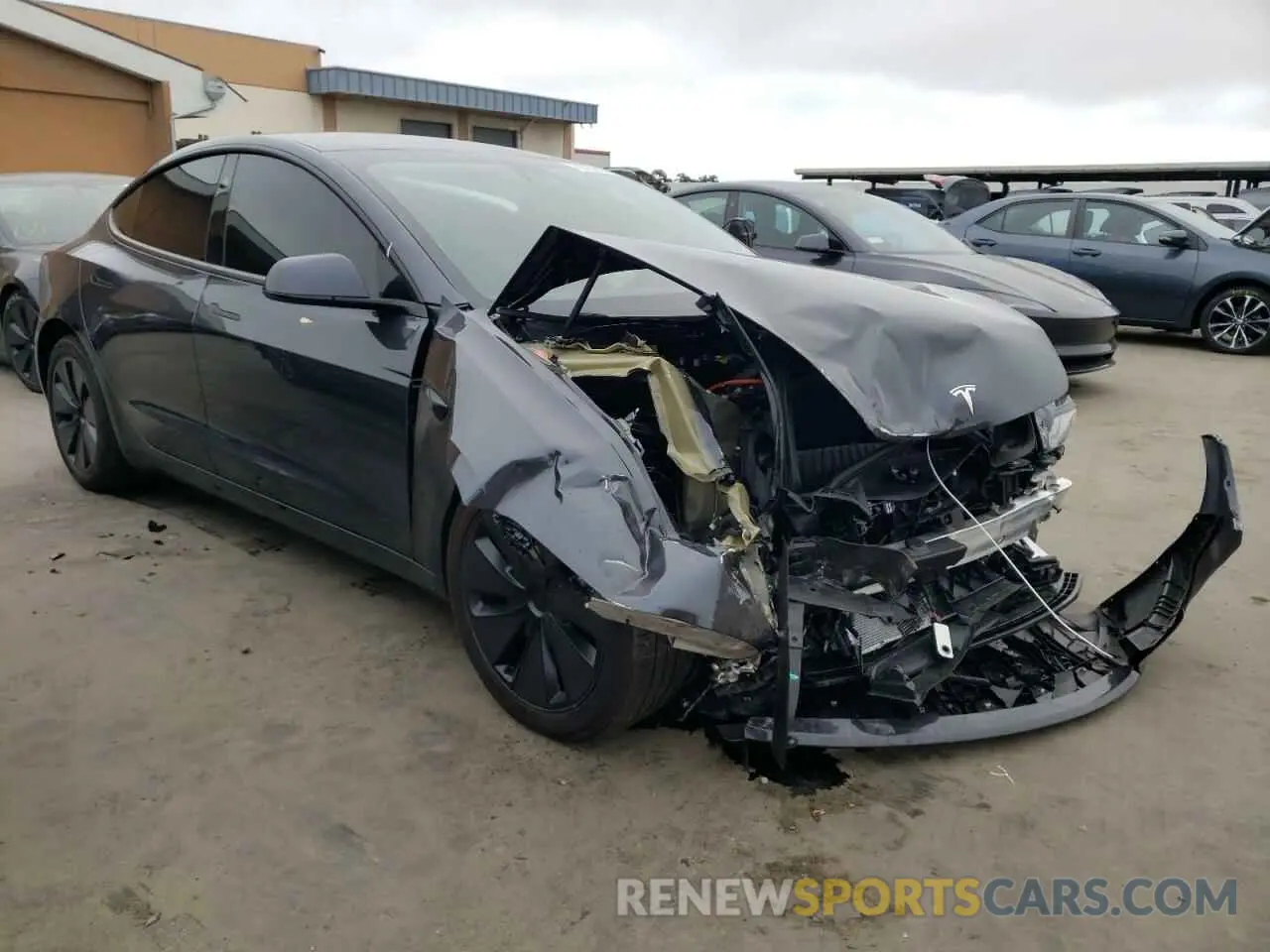 4 fotografías del automóvil dañado 5YJ3E1EB7RF740562 TESLA MODEL 3 2024