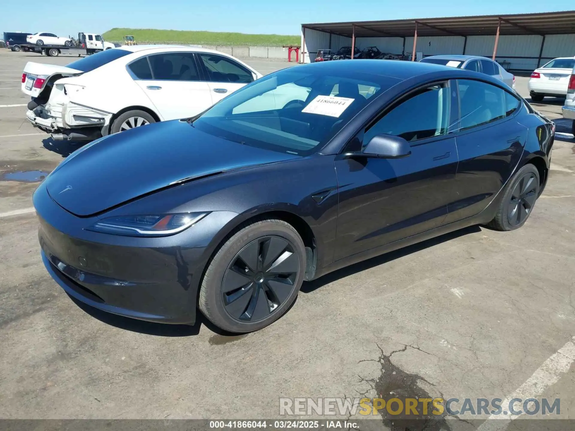 2 fotografías del automóvil dañado 5YJ3E1EB7RF800873 TESLA MODEL 3 2024