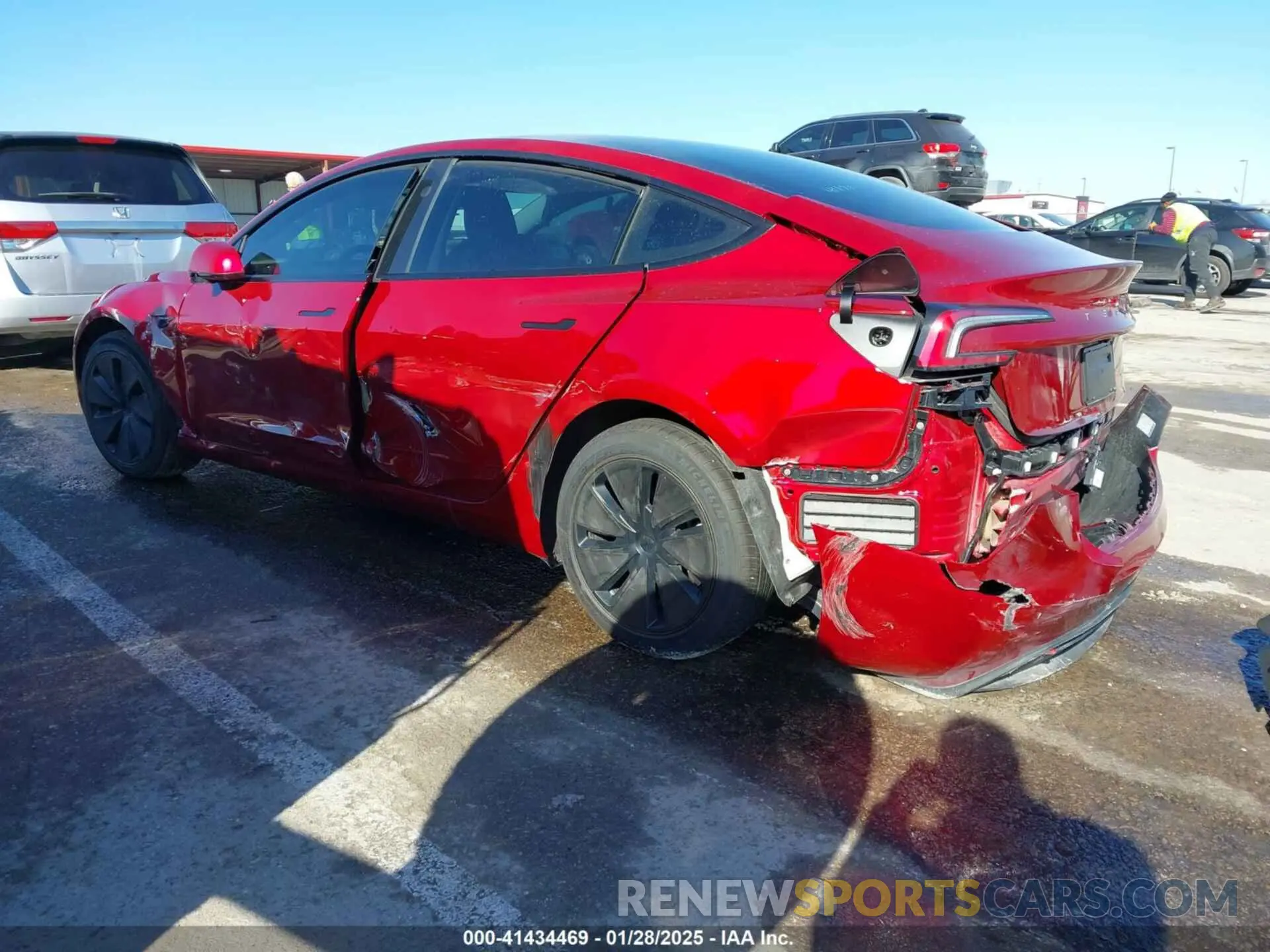 3 fotografías del automóvil dañado 5YJ3E1EB7RF814322 TESLA MODEL 3 2024