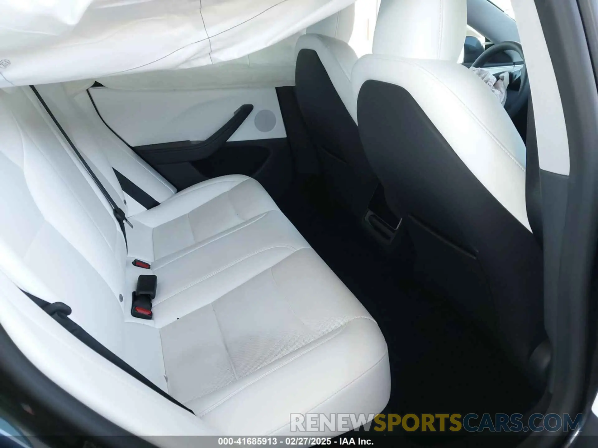 8 fotografías del automóvil dañado 5YJ3E1EB8RF792718 TESLA MODEL 3 2024