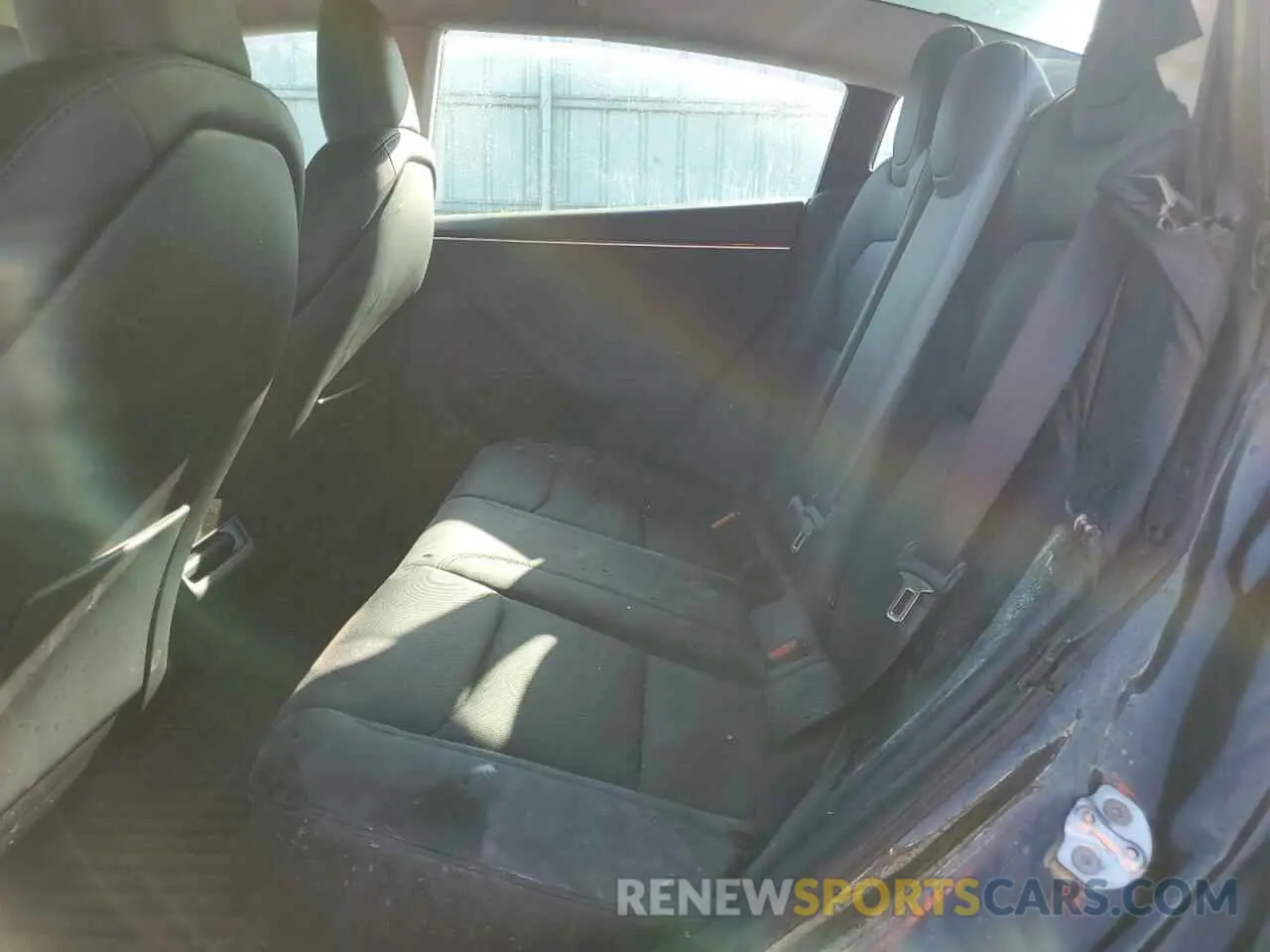 10 fotografías del automóvil dañado 5YJ3E1EBXRF737428 TESLA MODEL 3 2024