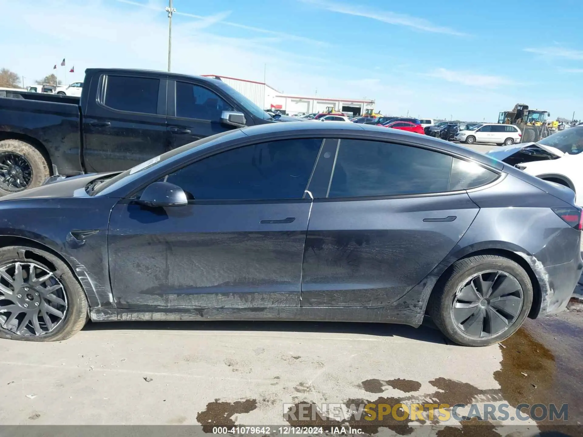 15 fotografías del automóvil dañado 5YJ3E1EBXRF789058 TESLA MODEL 3 2024