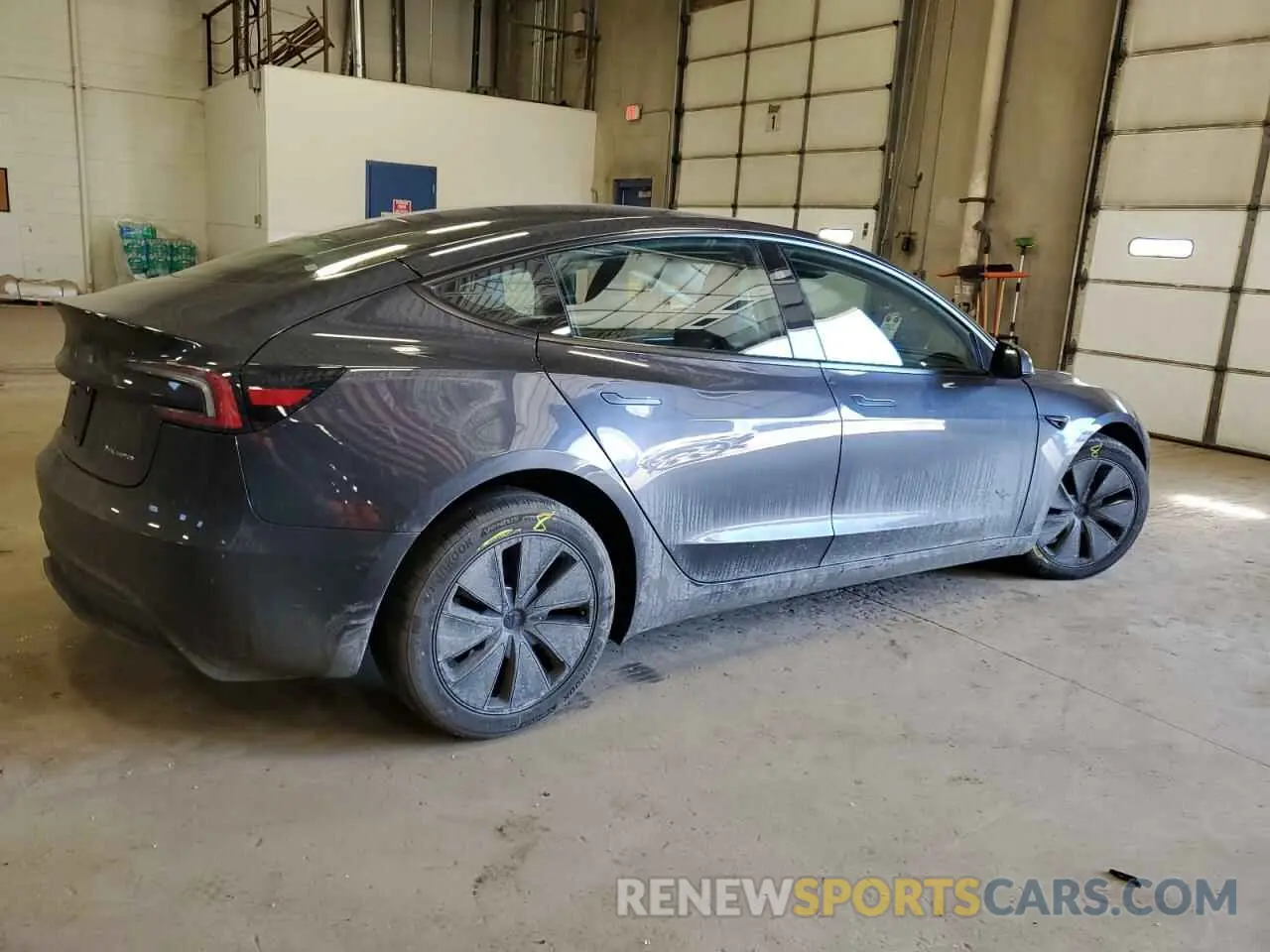 3 fotografías del automóvil dañado 5YJ3E1EBXRF818977 TESLA MODEL 3 2024