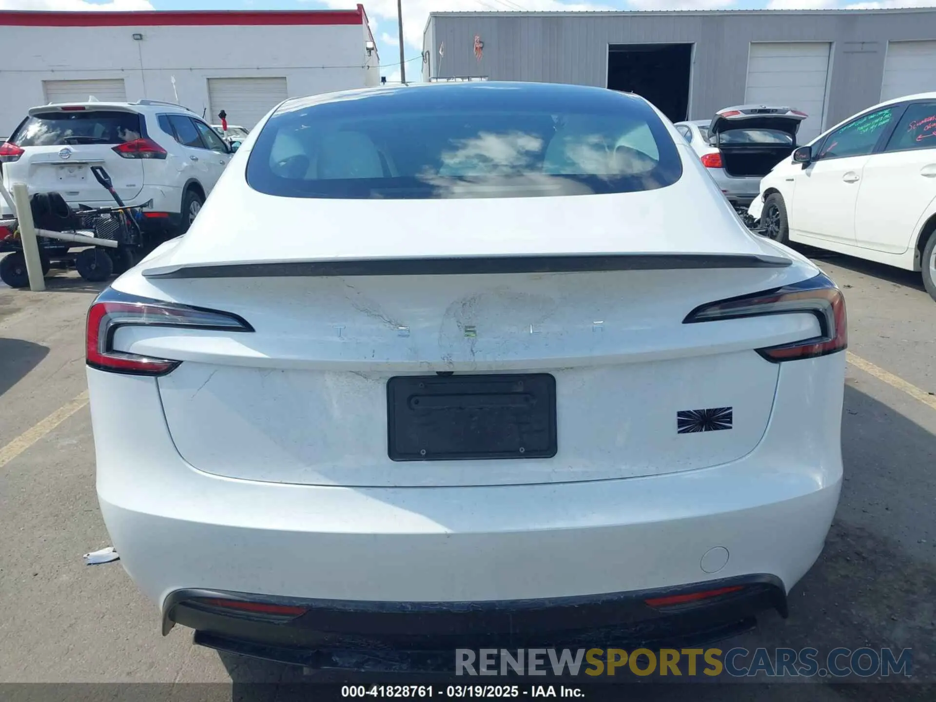 16 fotografías del automóvil dañado 5YJ3E1ET0RF793242 TESLA MODEL 3 2024