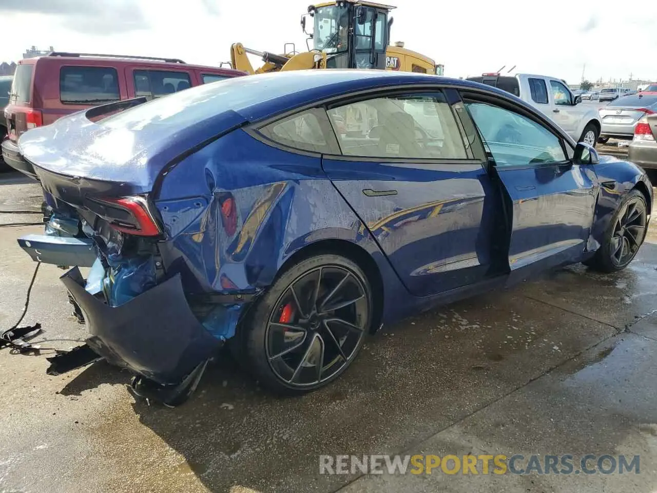 3 fotografías del automóvil dañado 5YJ3E1ET0RF829432 TESLA MODEL 3 2024