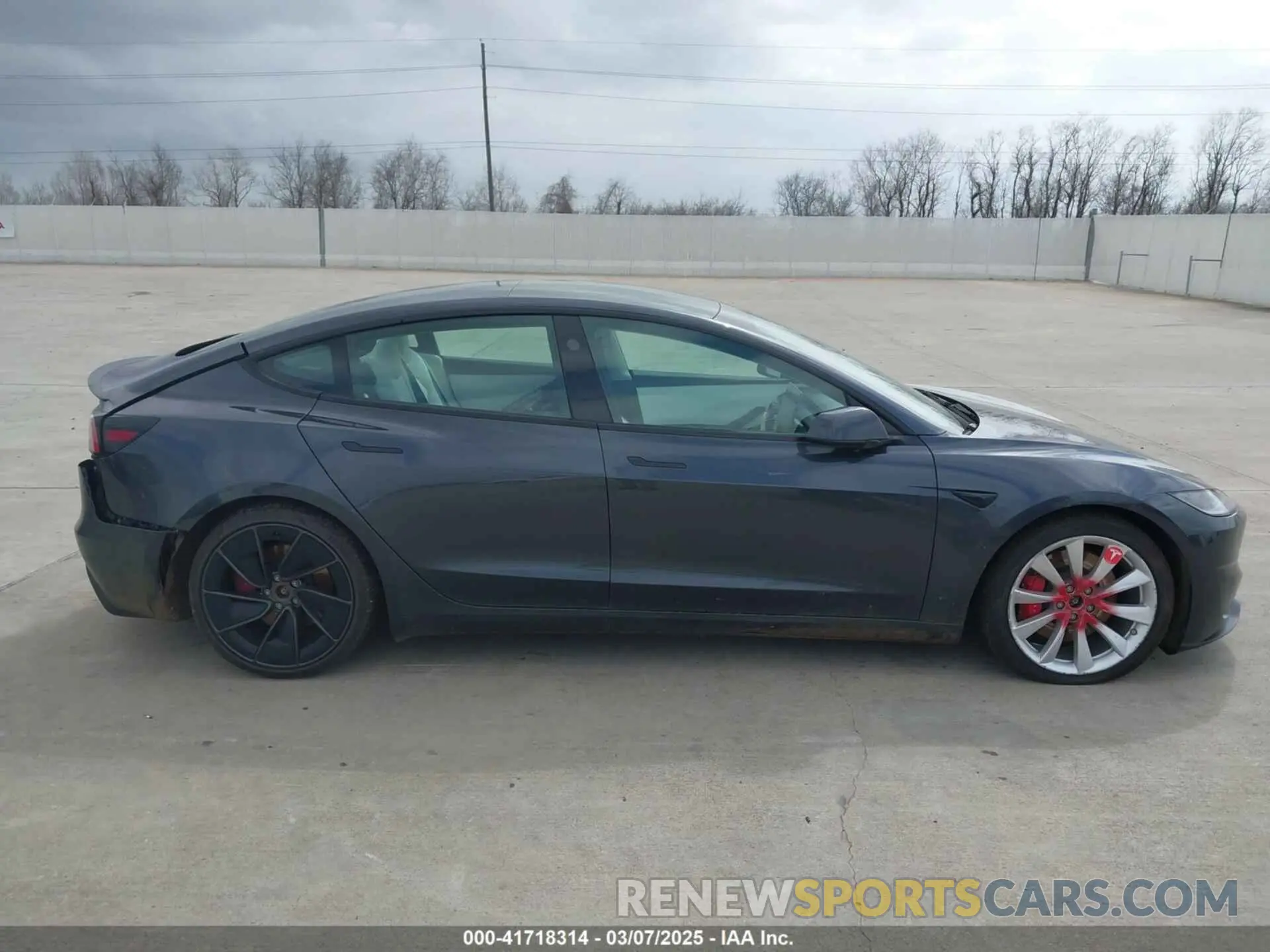 13 fotografías del automóvil dañado 5YJ3E1ET0RF842987 TESLA MODEL 3 2024