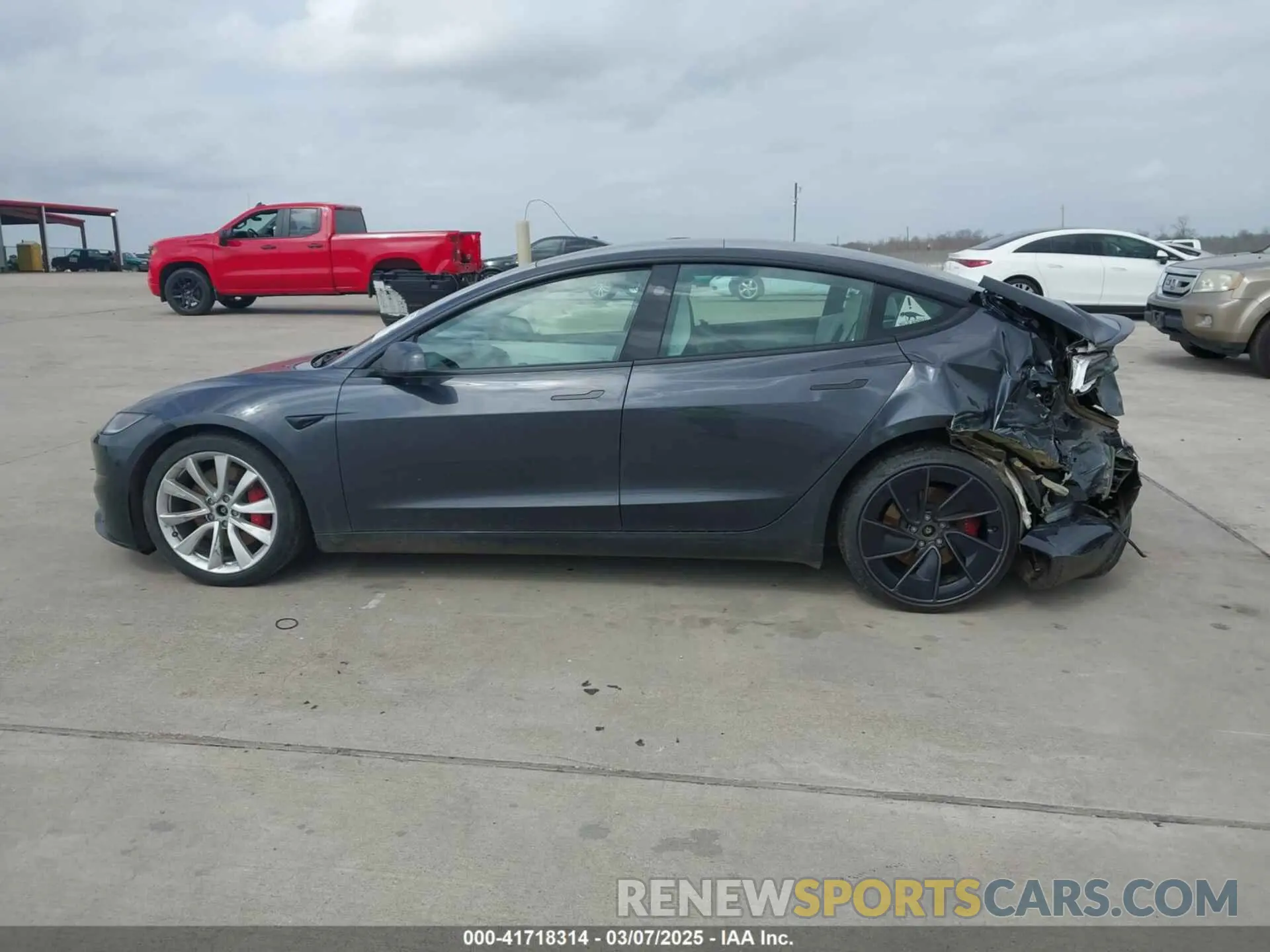 14 fotografías del automóvil dañado 5YJ3E1ET0RF842987 TESLA MODEL 3 2024