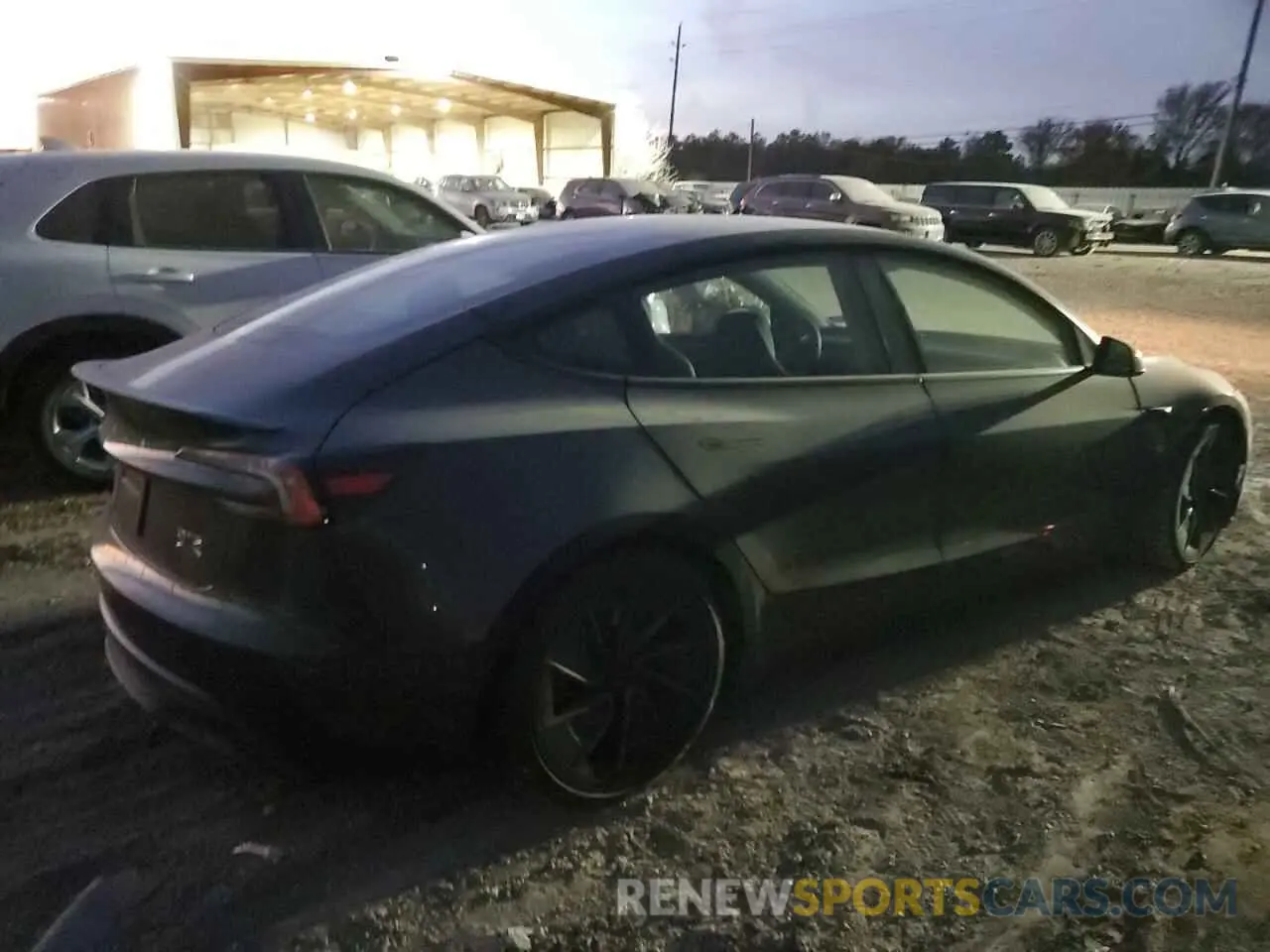 3 fotografías del automóvil dañado 5YJ3E1ET0RF845520 TESLA MODEL 3 2024
