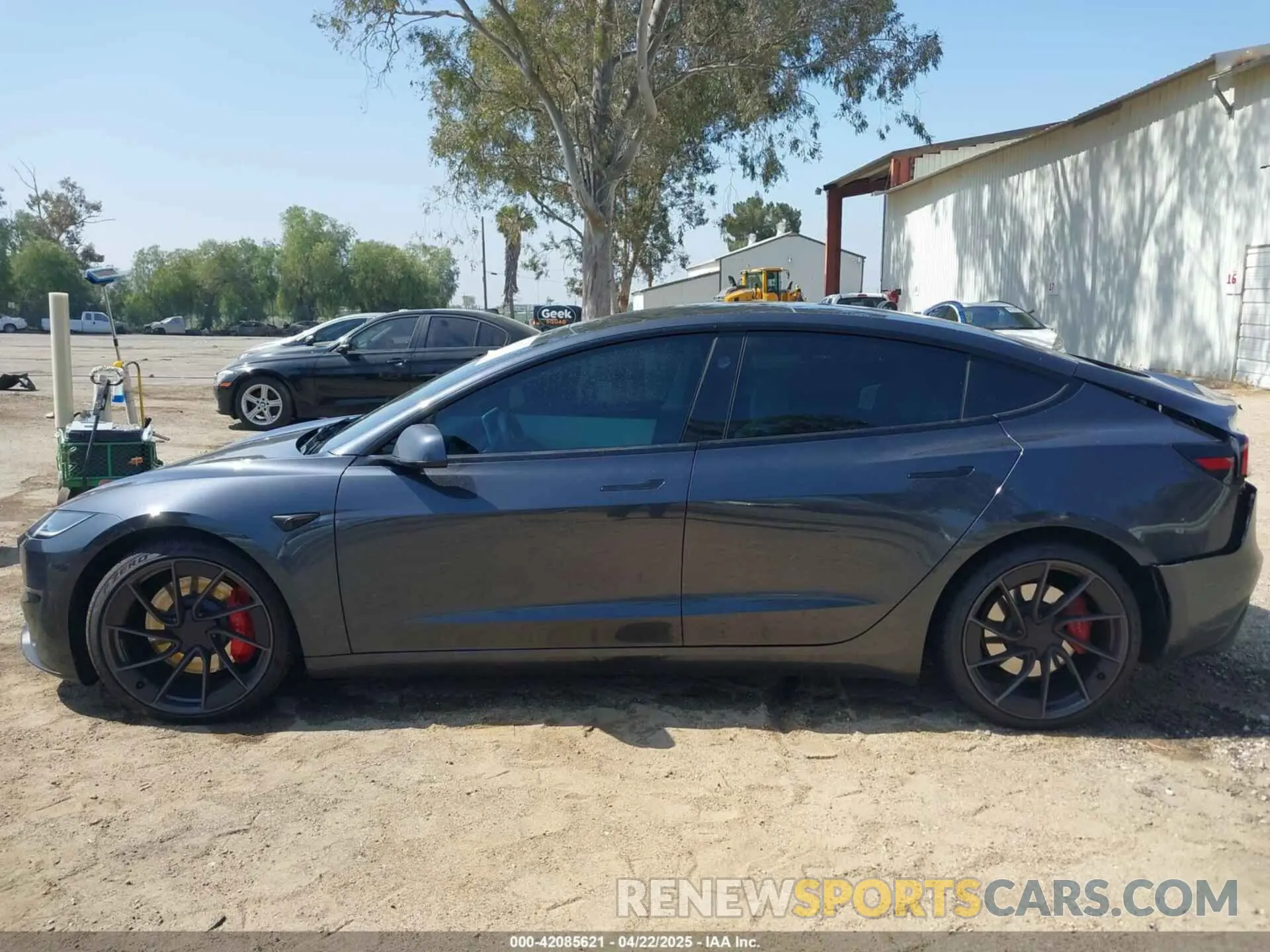 14 fotografías del automóvil dañado 5YJ3E1ET1RF867803 TESLA MODEL 3 2024