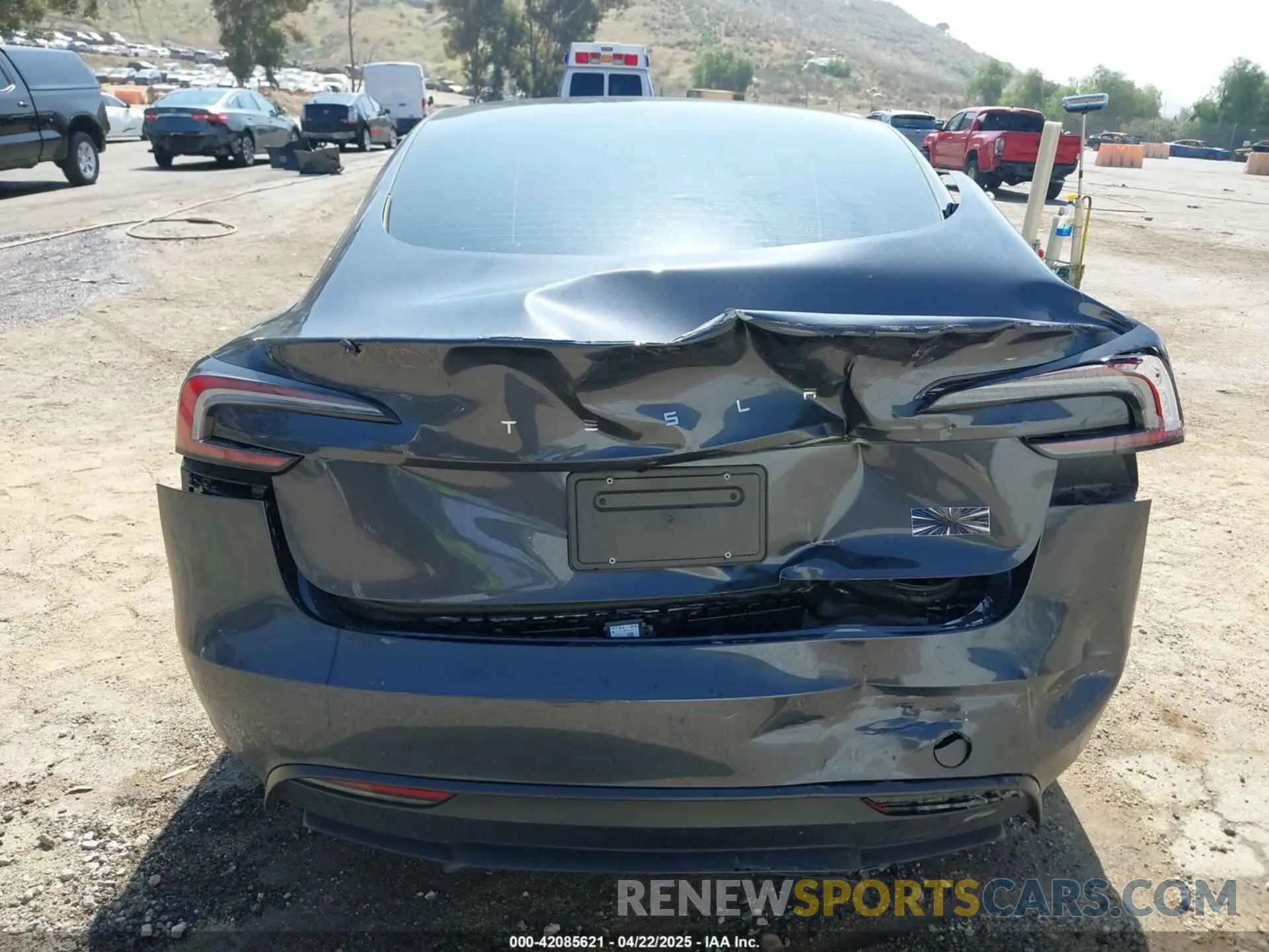 16 fotografías del automóvil dañado 5YJ3E1ET1RF867803 TESLA MODEL 3 2024