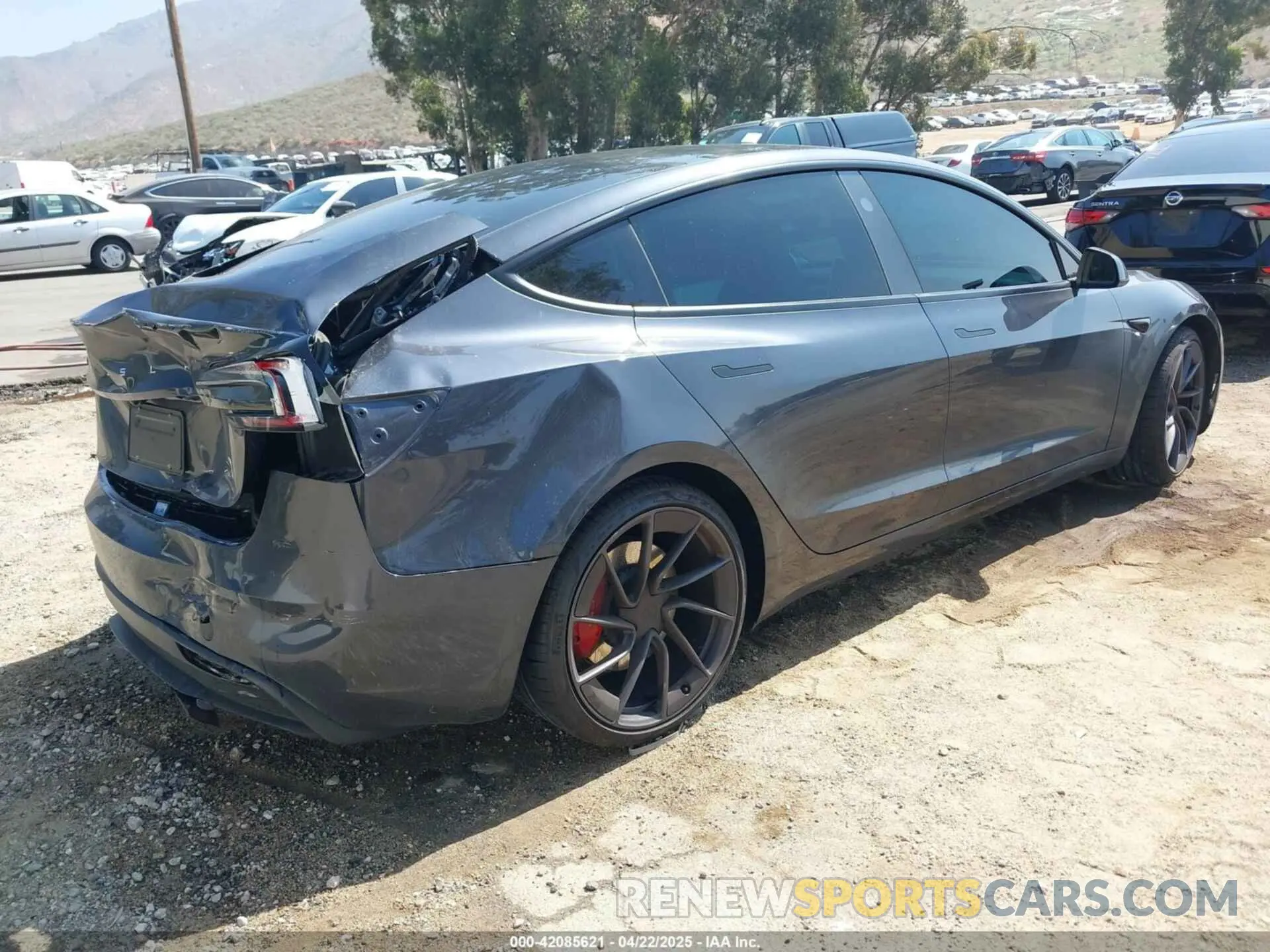 4 fotografías del automóvil dañado 5YJ3E1ET1RF867803 TESLA MODEL 3 2024