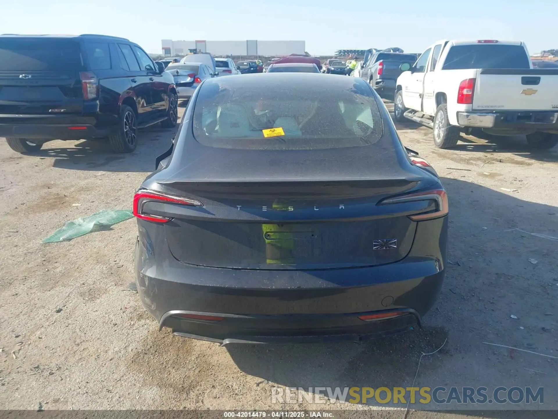 15 fotografías del automóvil dañado 5YJ3E1ET1RF885637 TESLA MODEL 3 2024