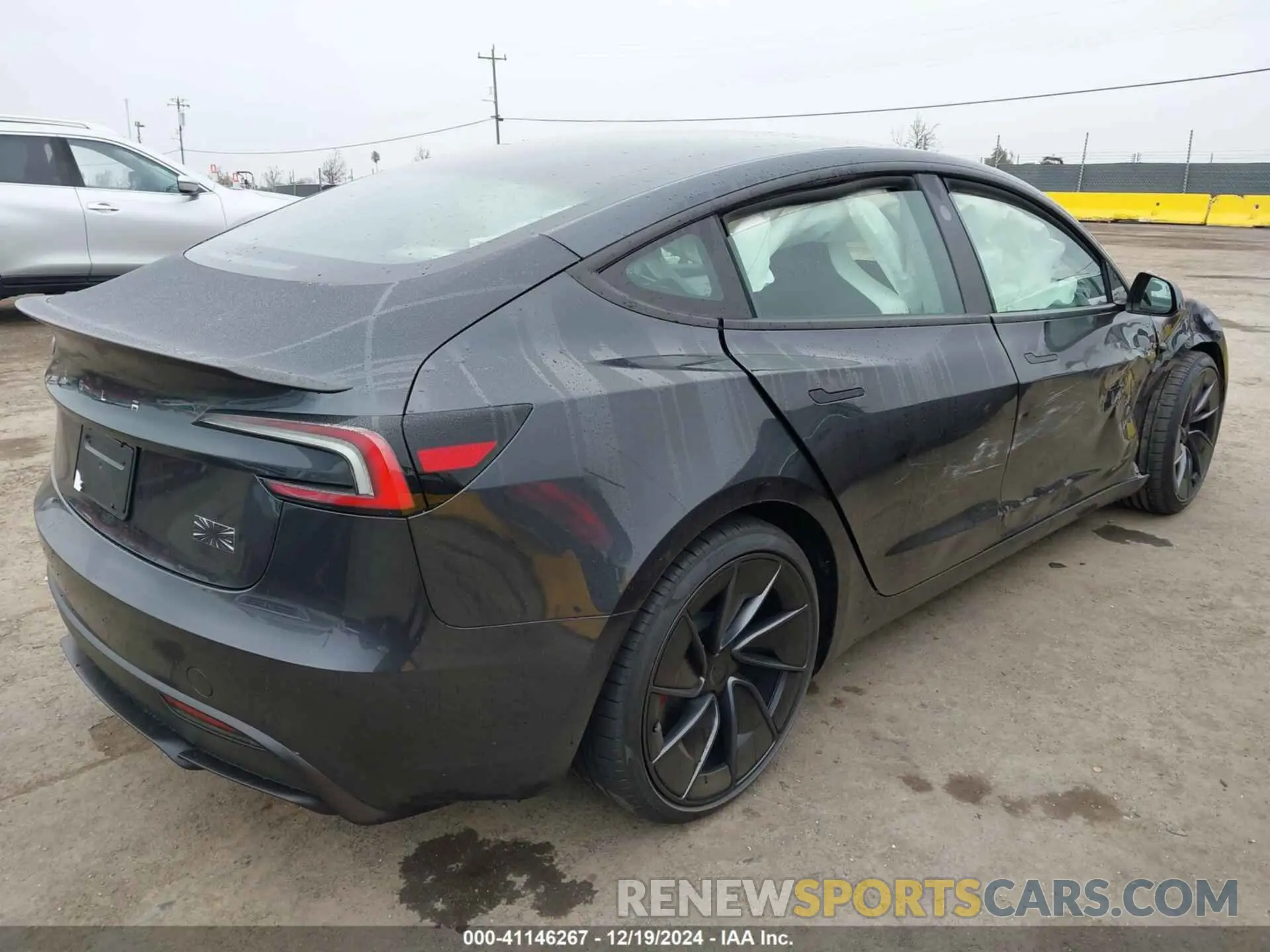 4 fotografías del automóvil dañado 5YJ3E1ET1RF914389 TESLA MODEL 3 2024