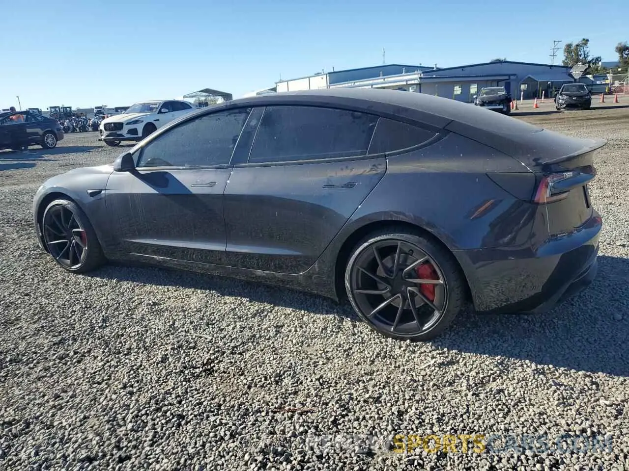 2 fotografías del automóvil dañado 5YJ3E1ET4RF831300 TESLA MODEL 3 2024
