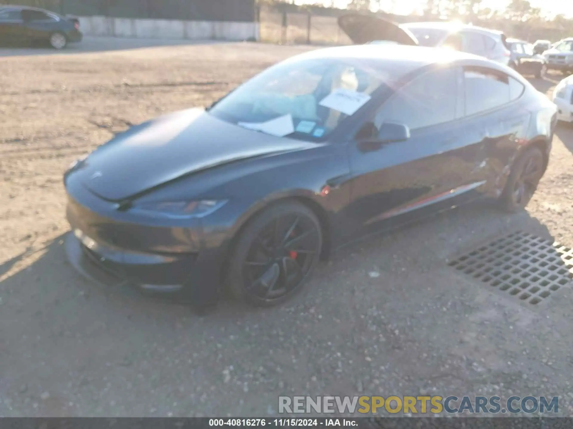 2 fotografías del automóvil dañado 5YJ3E1ET4RF868928 TESLA MODEL 3 2024