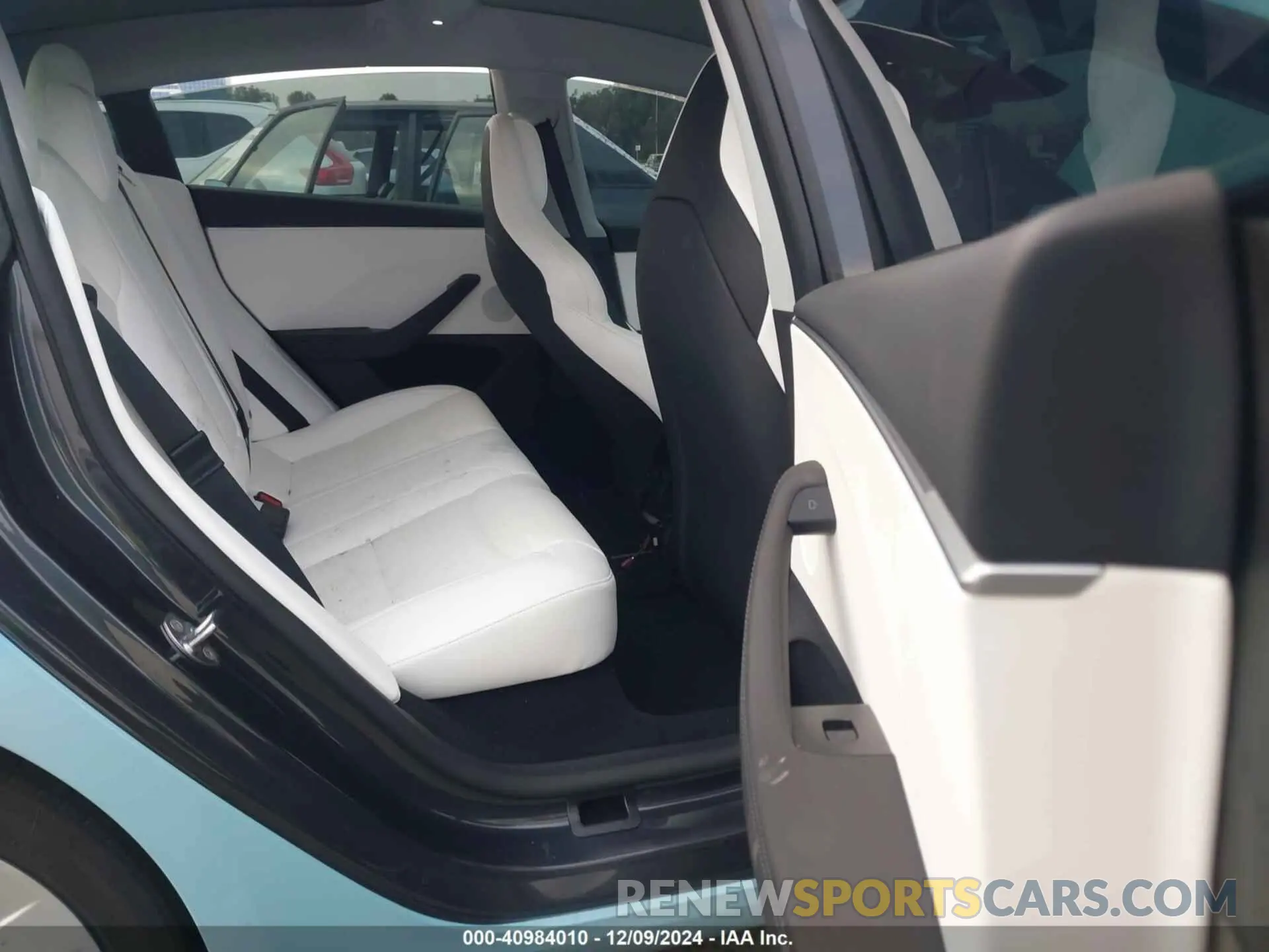 8 fotografías del automóvil dañado 5YJ3E1ET5RF863849 TESLA MODEL 3 2024