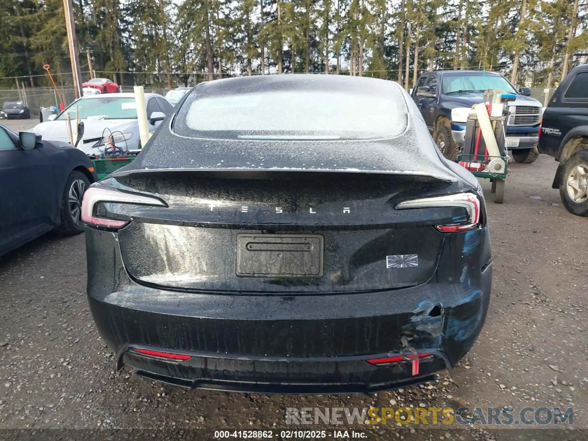 16 fotografías del automóvil dañado 5YJ3E1ET5RF898908 TESLA MODEL 3 2024