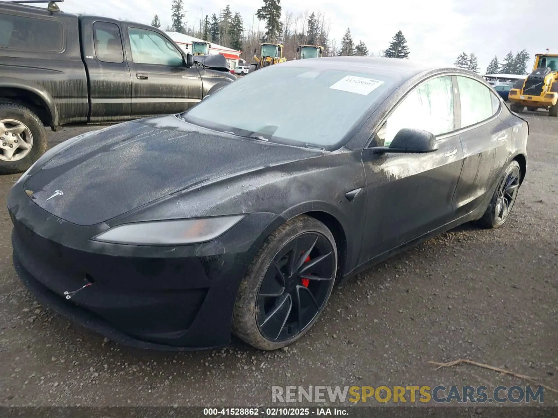 2 fotografías del automóvil dañado 5YJ3E1ET5RF898908 TESLA MODEL 3 2024