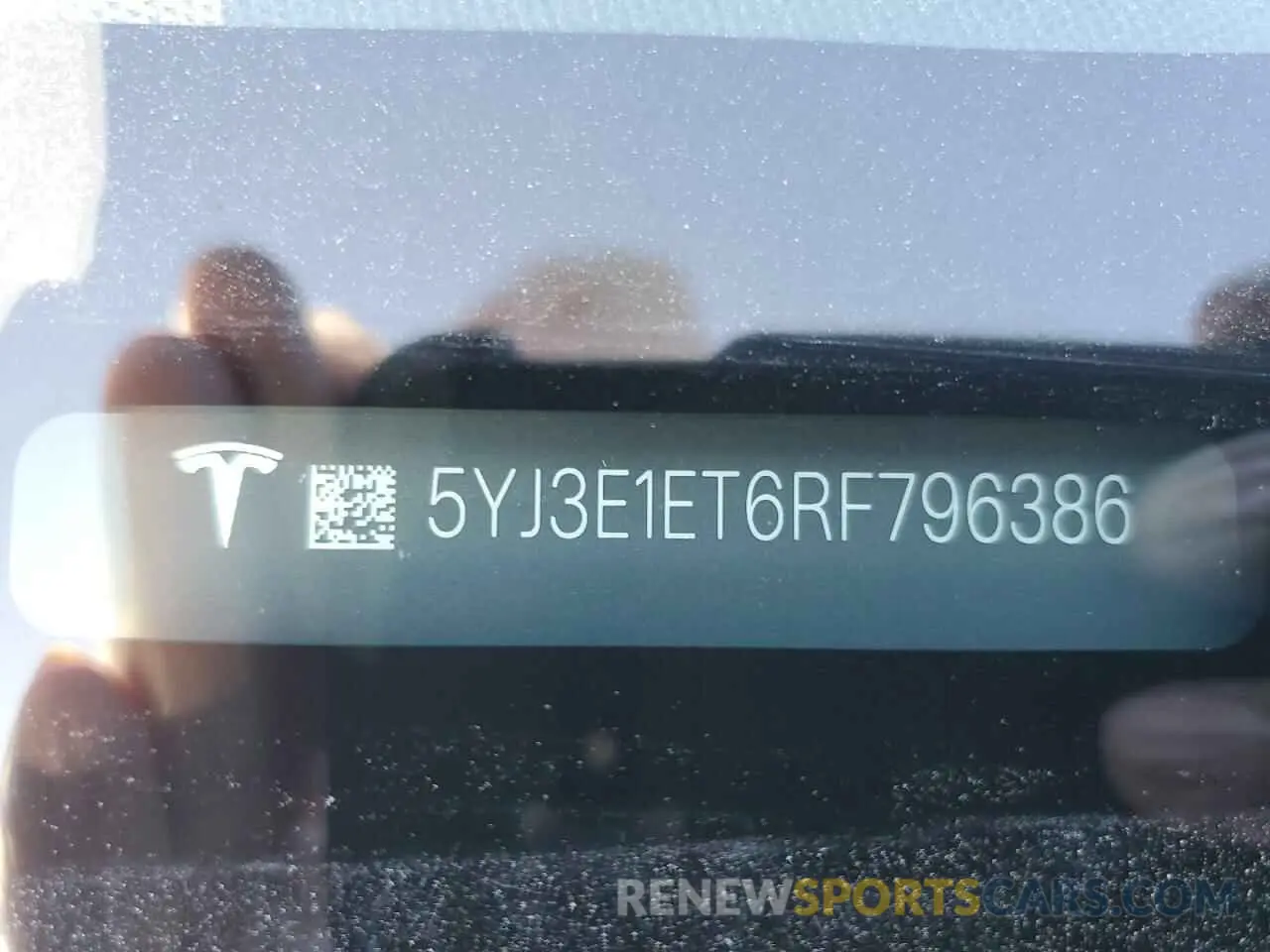 12 fotografías del automóvil dañado 5YJ3E1ET6RF796386 TESLA MODEL 3 2024