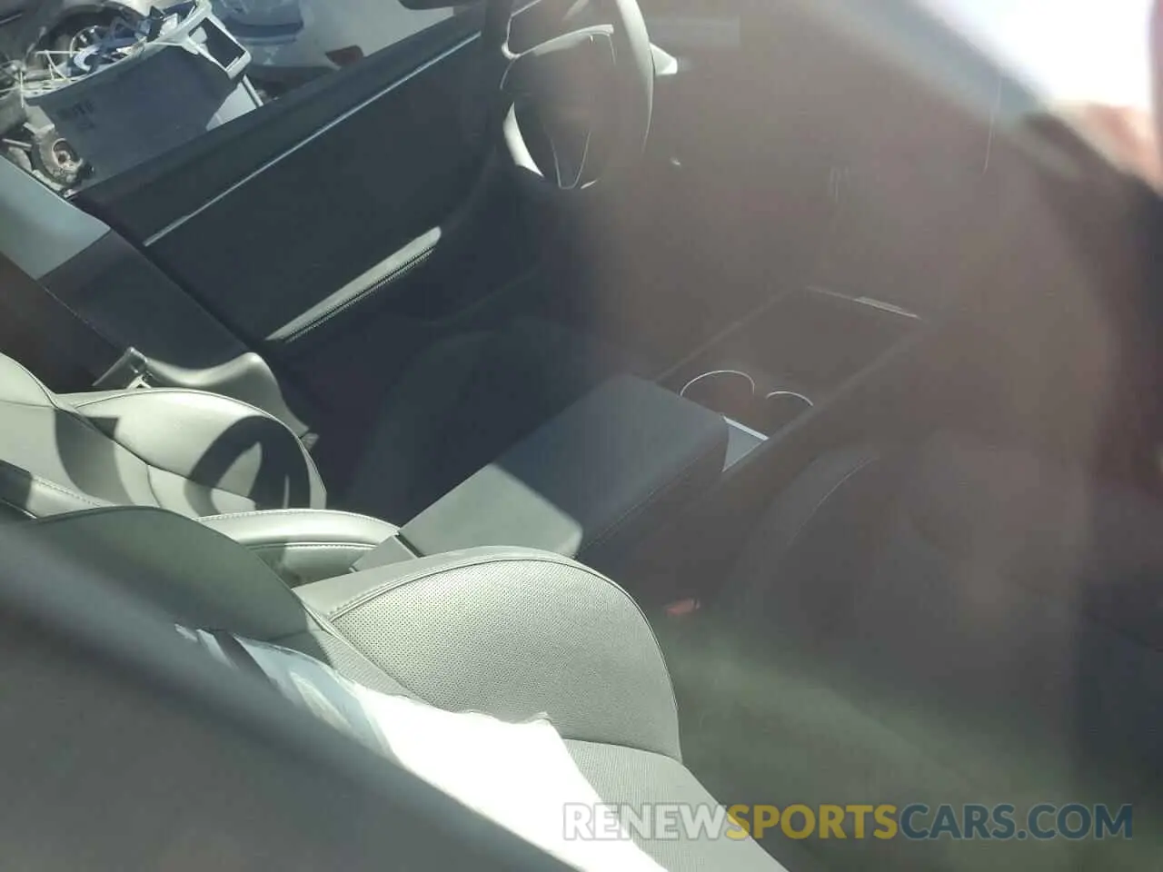 8 fotografías del automóvil dañado 5YJ3E1ET6RF796386 TESLA MODEL 3 2024