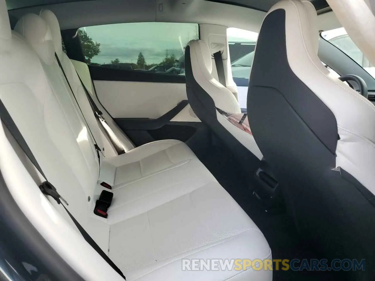 10 fotografías del automóvil dañado 5YJ3E1ET6RF826745 TESLA MODEL 3 2024