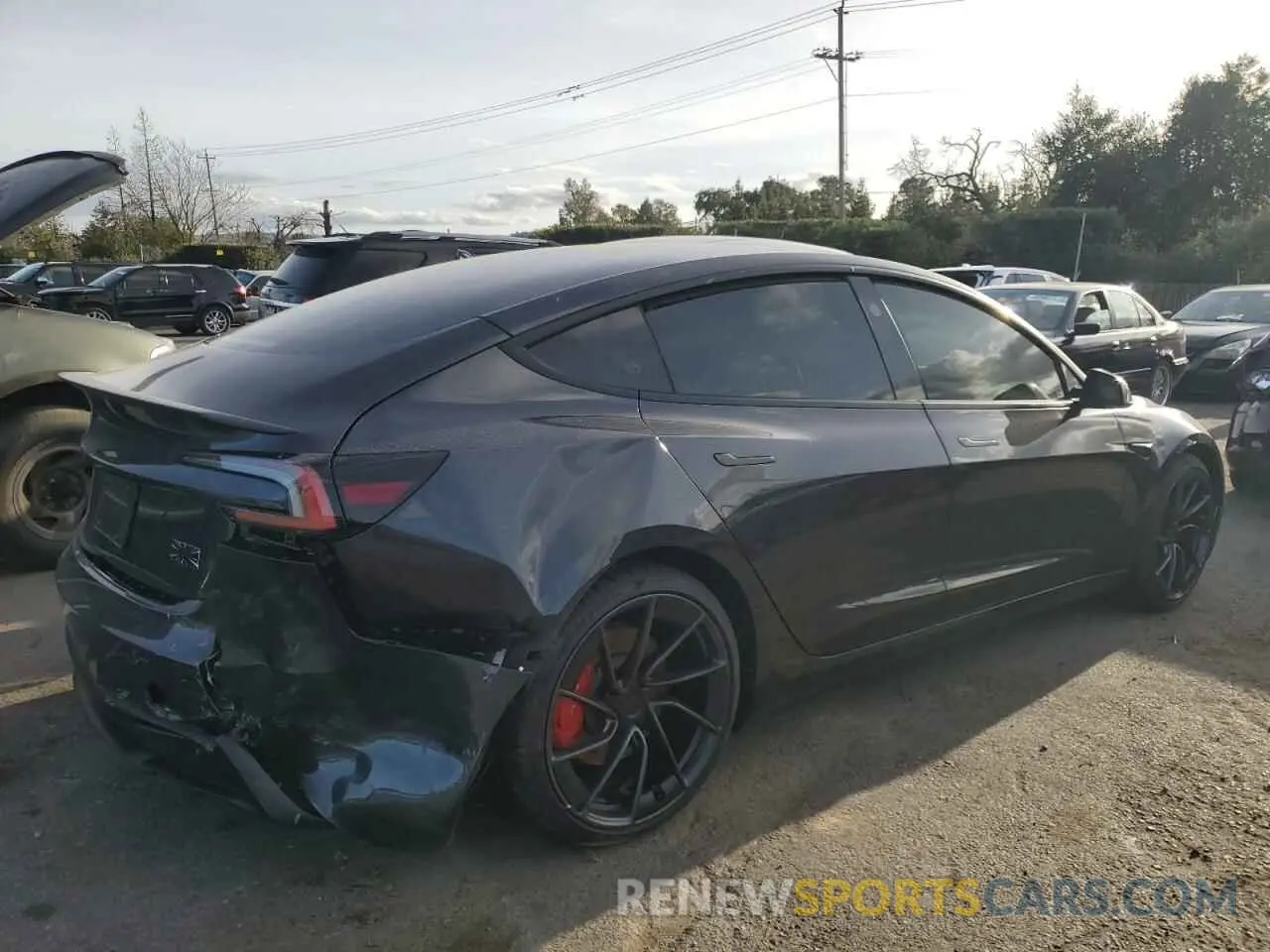 3 fotografías del automóvil dañado 5YJ3E1ET6RF826745 TESLA MODEL 3 2024