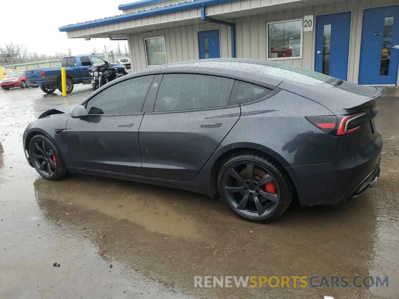 2 fotografías del automóvil dañado 5YJ3E1ET7RF784070 TESLA MODEL 3 2024