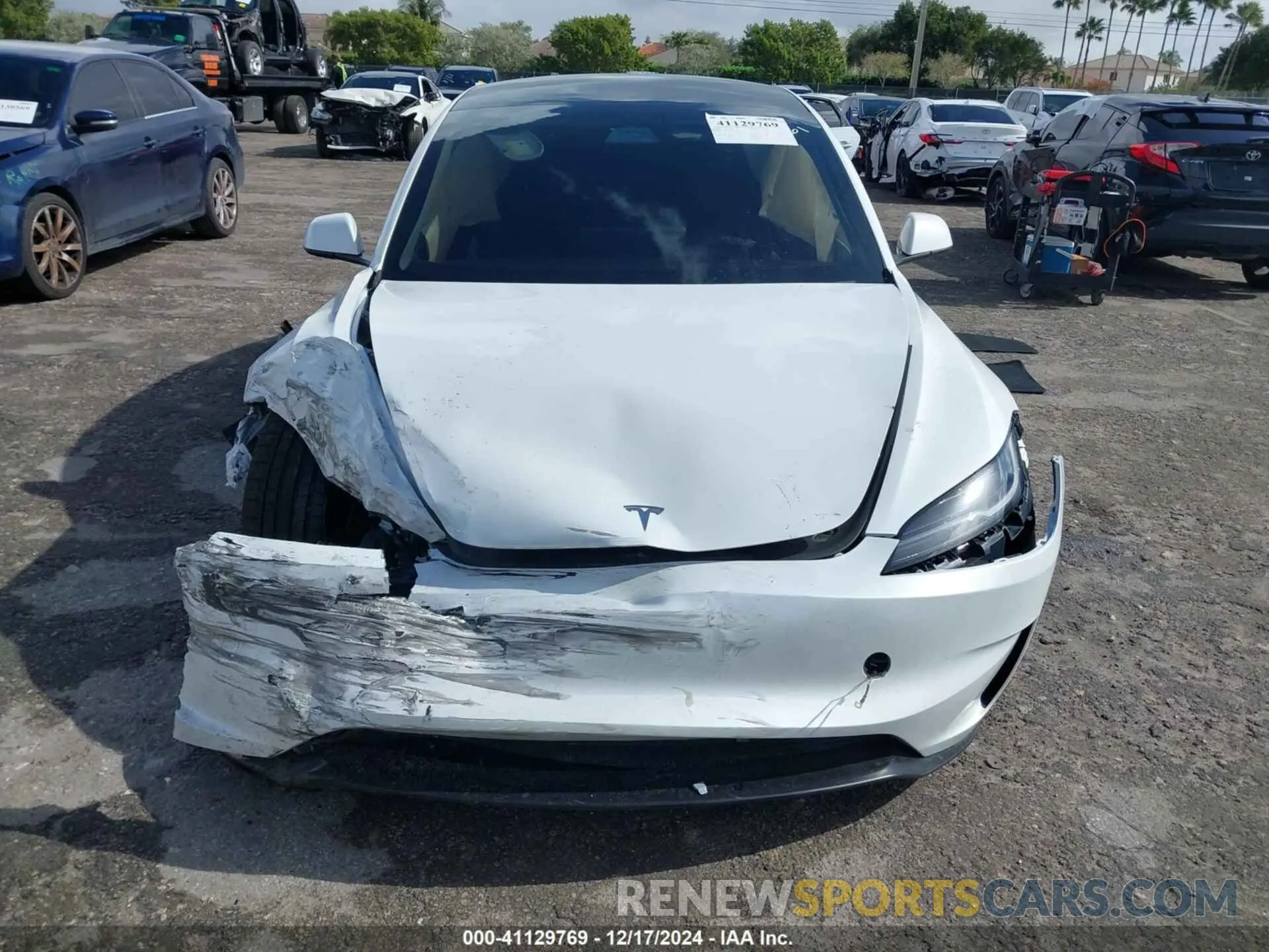 13 fotografías del automóvil dañado 5YJ3E1ET7RF801529 TESLA MODEL 3 2024