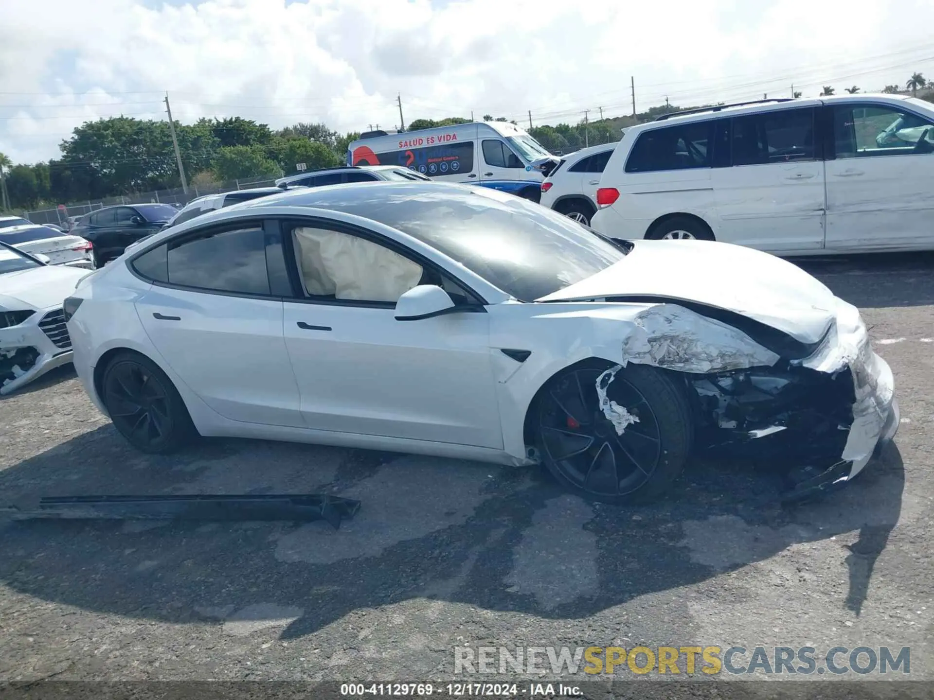 14 fotografías del automóvil dañado 5YJ3E1ET7RF801529 TESLA MODEL 3 2024