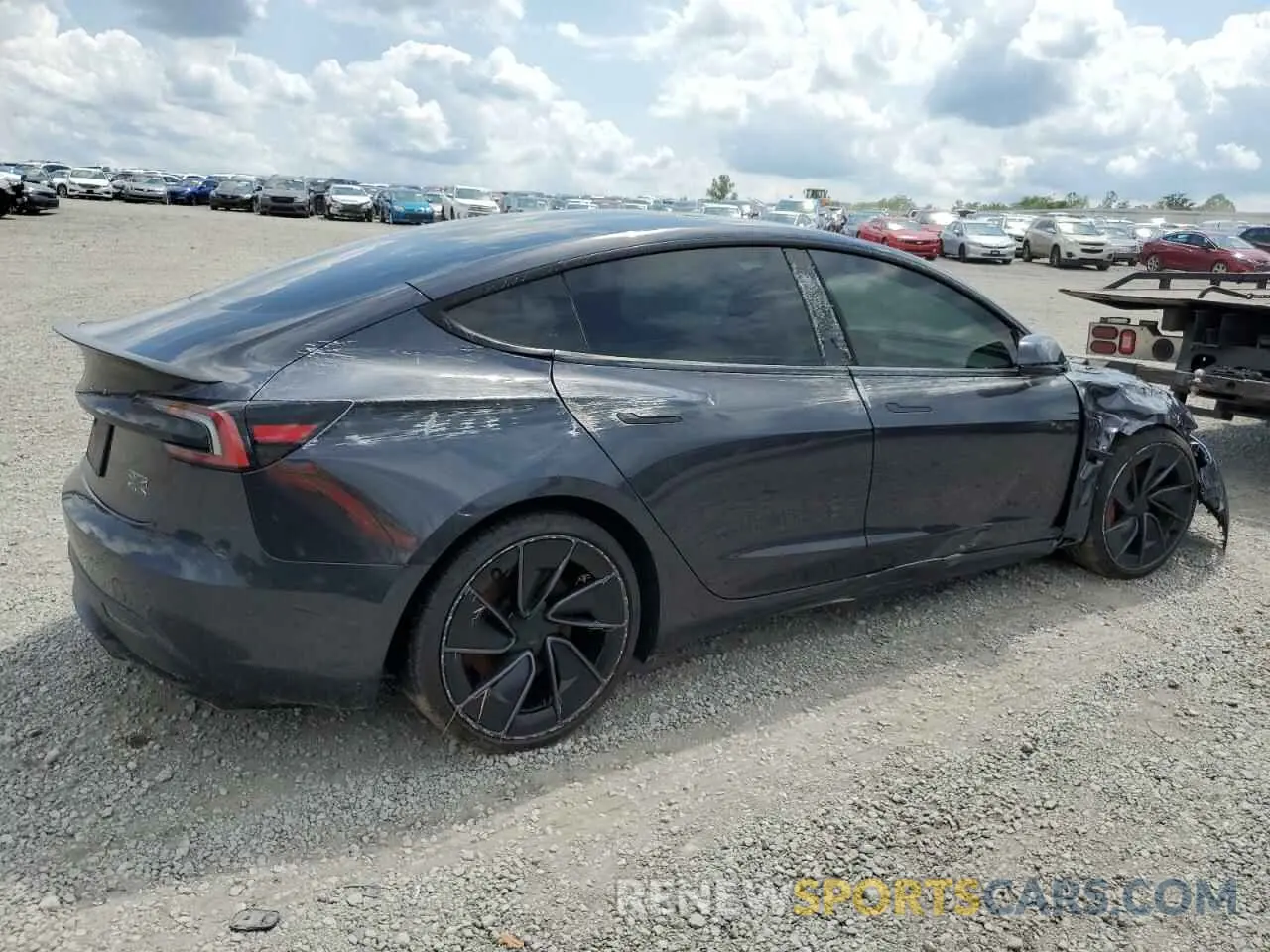 3 fotografías del automóvil dañado 5YJ3E1ET8RF810658 TESLA MODEL 3 2024