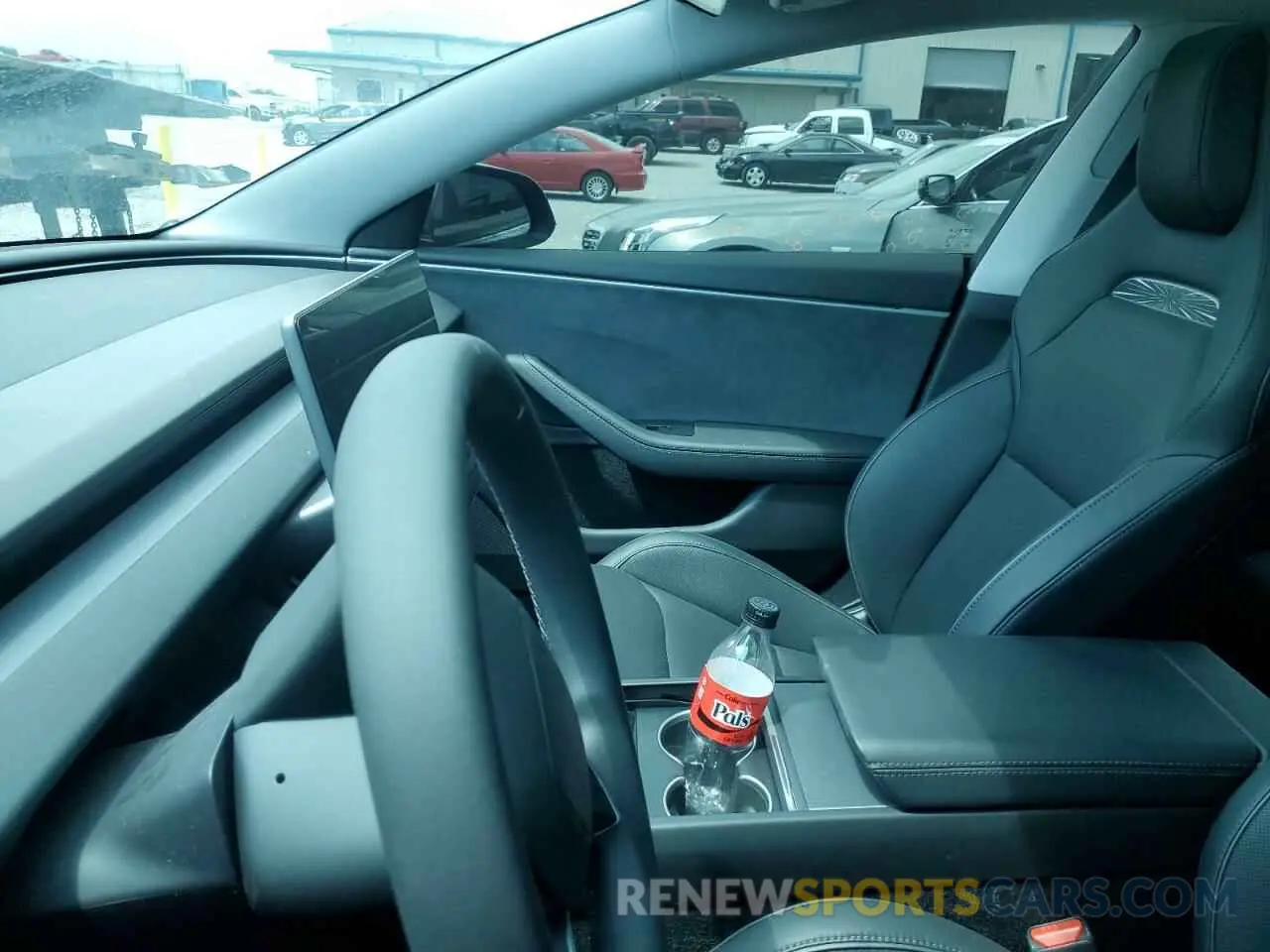 8 fotografías del automóvil dañado 5YJ3E1ET8RF810658 TESLA MODEL 3 2024