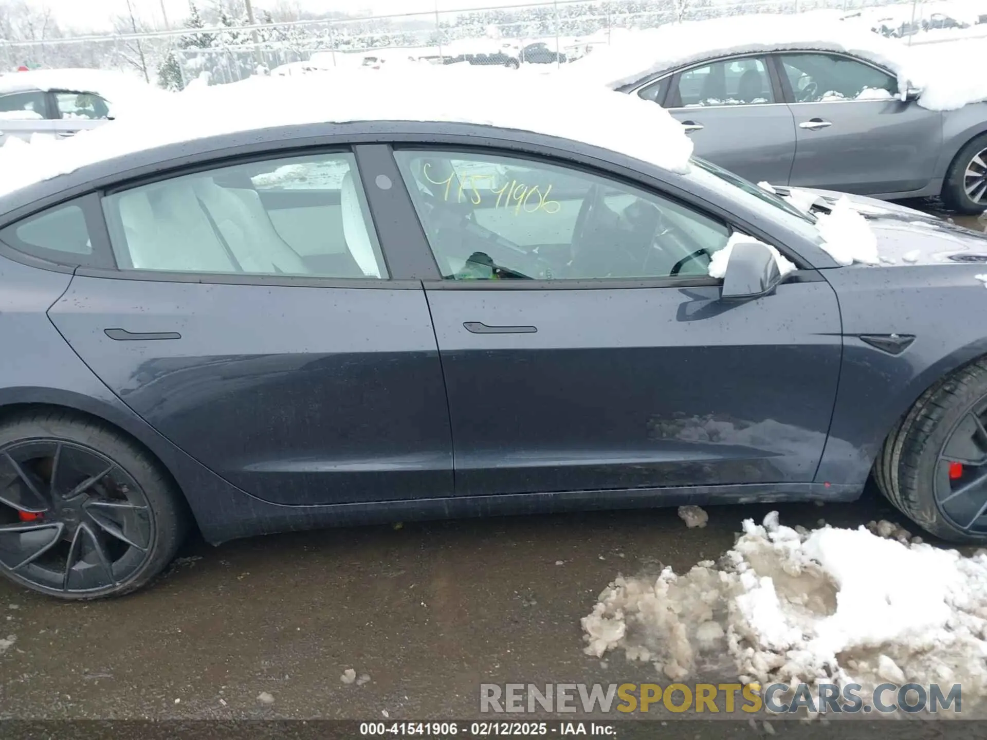 13 fotografías del automóvil dañado 5YJ3E1ET9RF784426 TESLA MODEL 3 2024