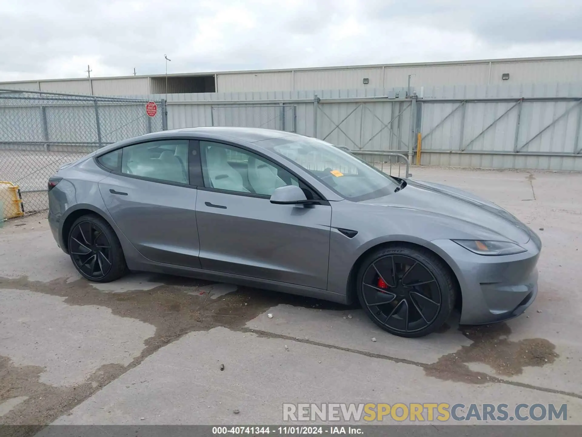 13 fotografías del automóvil dañado 5YJ3E1ET9RF848447 TESLA MODEL 3 2024