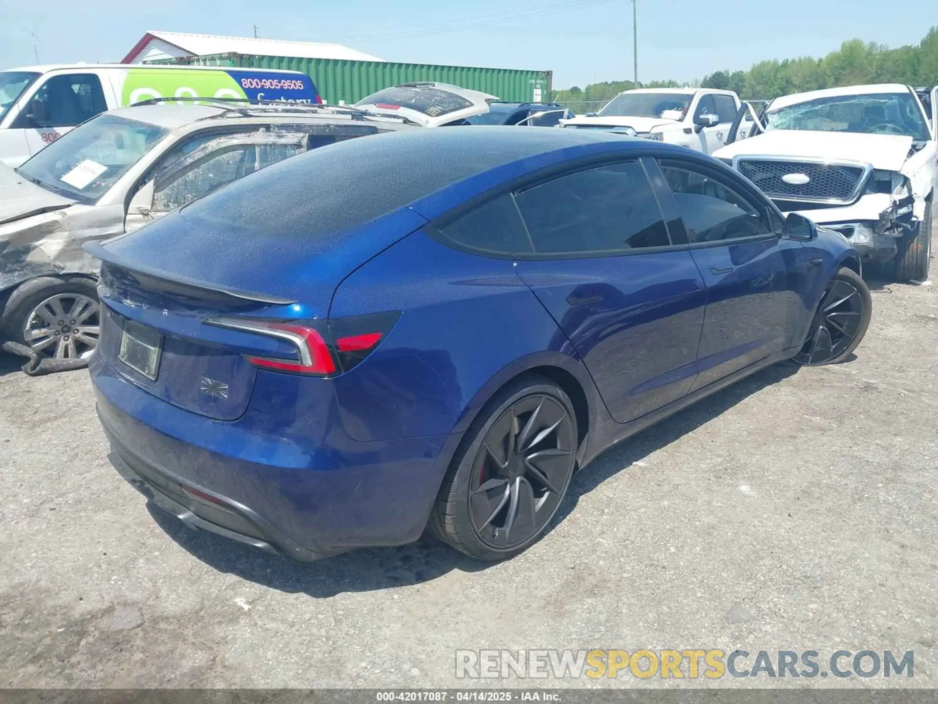 4 fotografías del automóvil dañado 5YJ3E1ET9RF881934 TESLA MODEL 3 2024