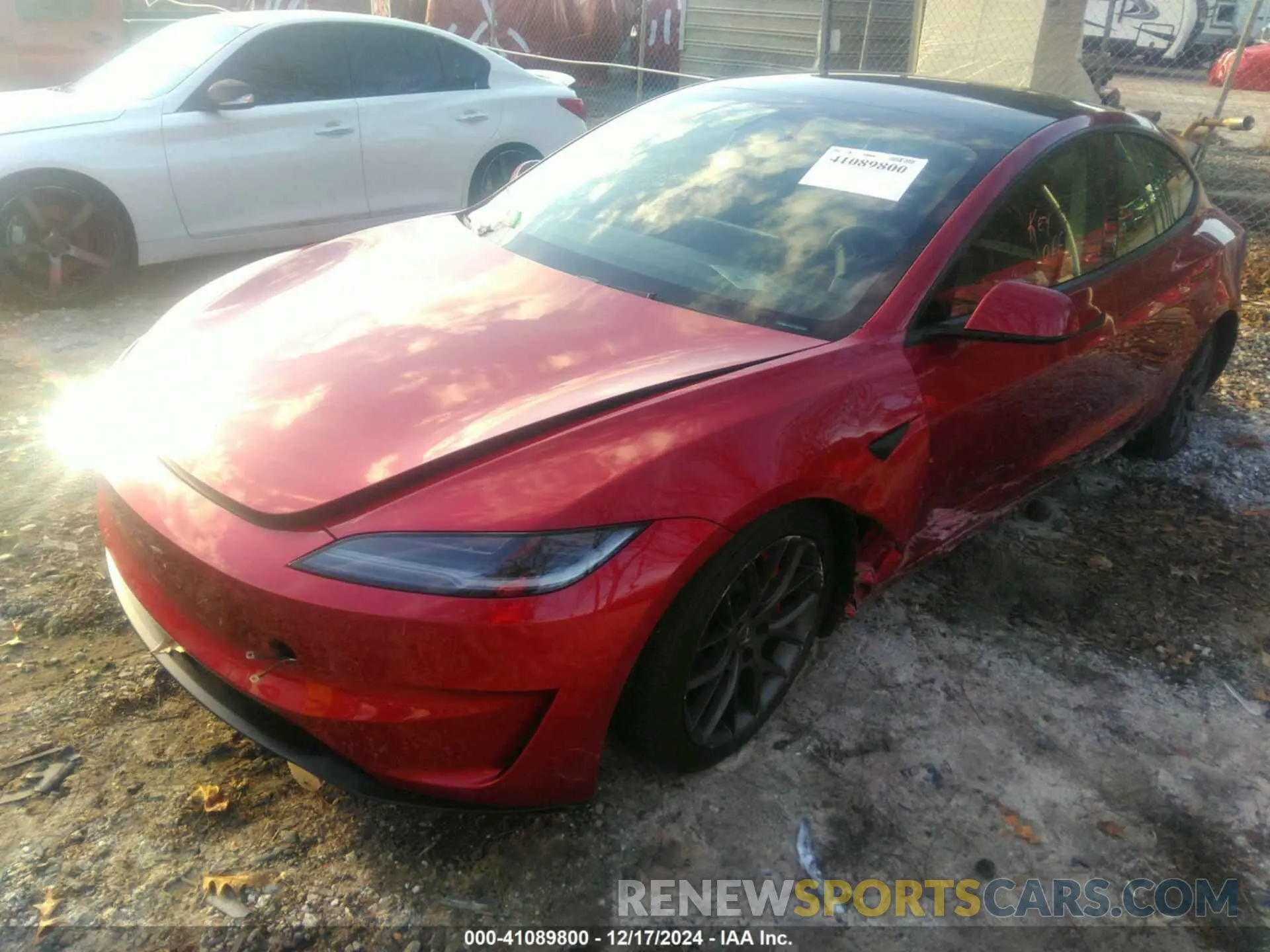 2 fotografías del automóvil dañado 5YJ3E1ETXRF809785 TESLA MODEL 3 2024