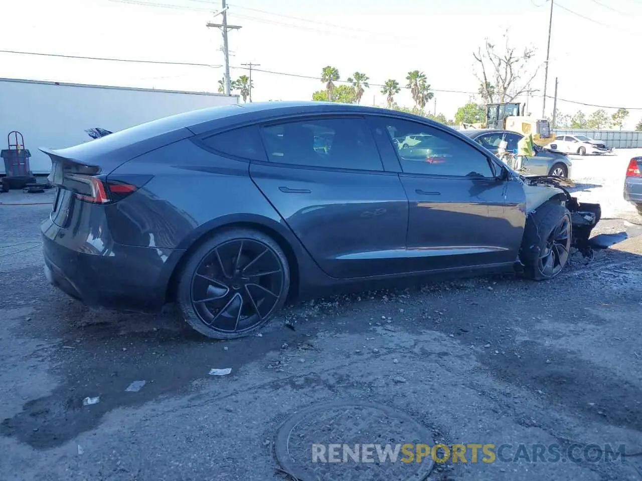 3 fotografías del automóvil dañado 5YJ3E1ETXRF845508 TESLA MODEL 3 2024