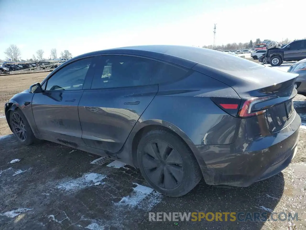 2 fotografías del automóvil dañado LRW3E7EB7RC101403 TESLA MODEL 3 2024