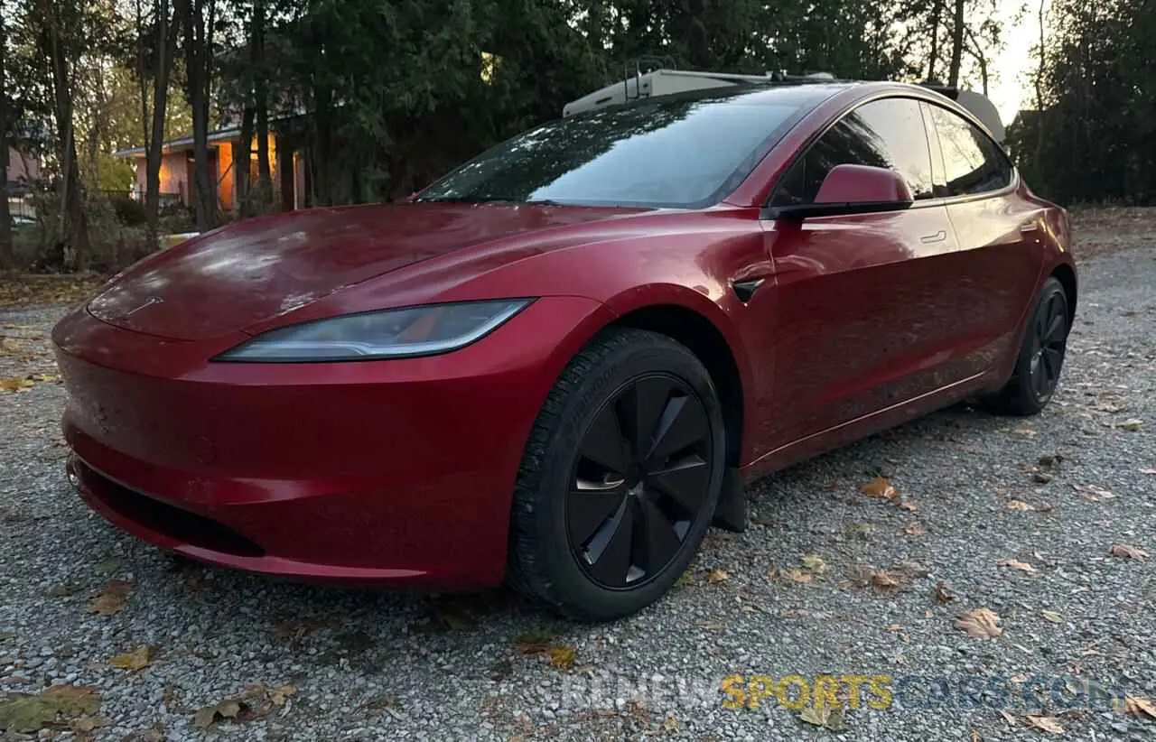 2 fotografías del automóvil dañado LRW3E7EB9RC105985 TESLA MODEL 3 2024