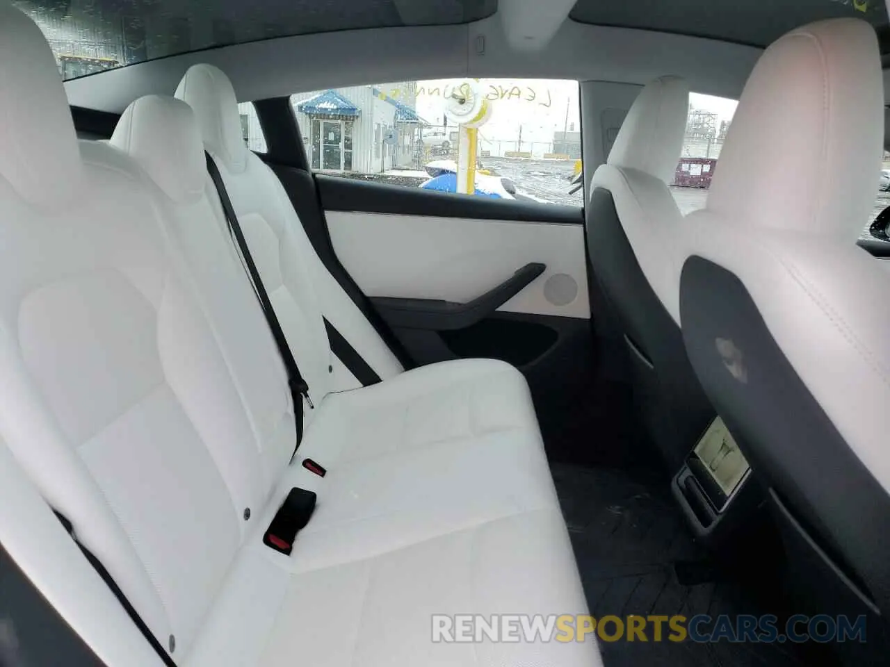 10 fotografías del automóvil dañado LRW3E7EBXRC135559 TESLA MODEL 3 2024