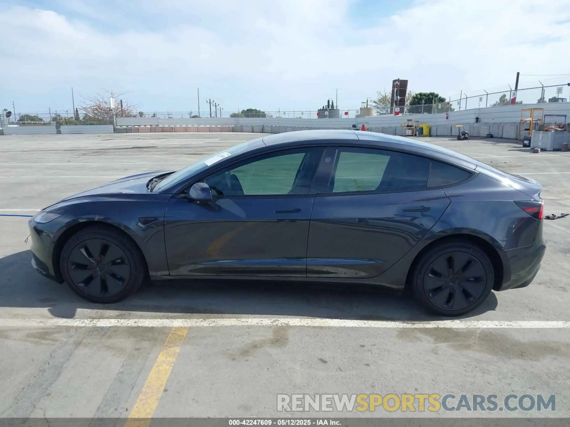 15 fotografías del automóvil dañado 5YJ3E1EA0SF915571 TESLA MODEL 3 2025