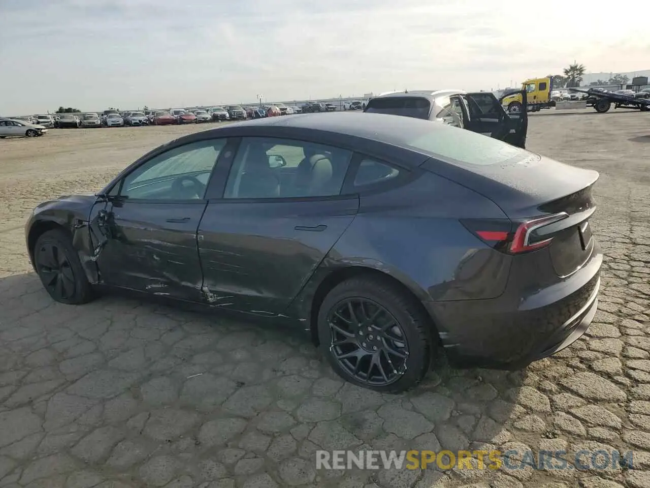 2 fotografías del automóvil dañado 5YJ3E1EA0SF922262 TESLA MODEL 3 2025