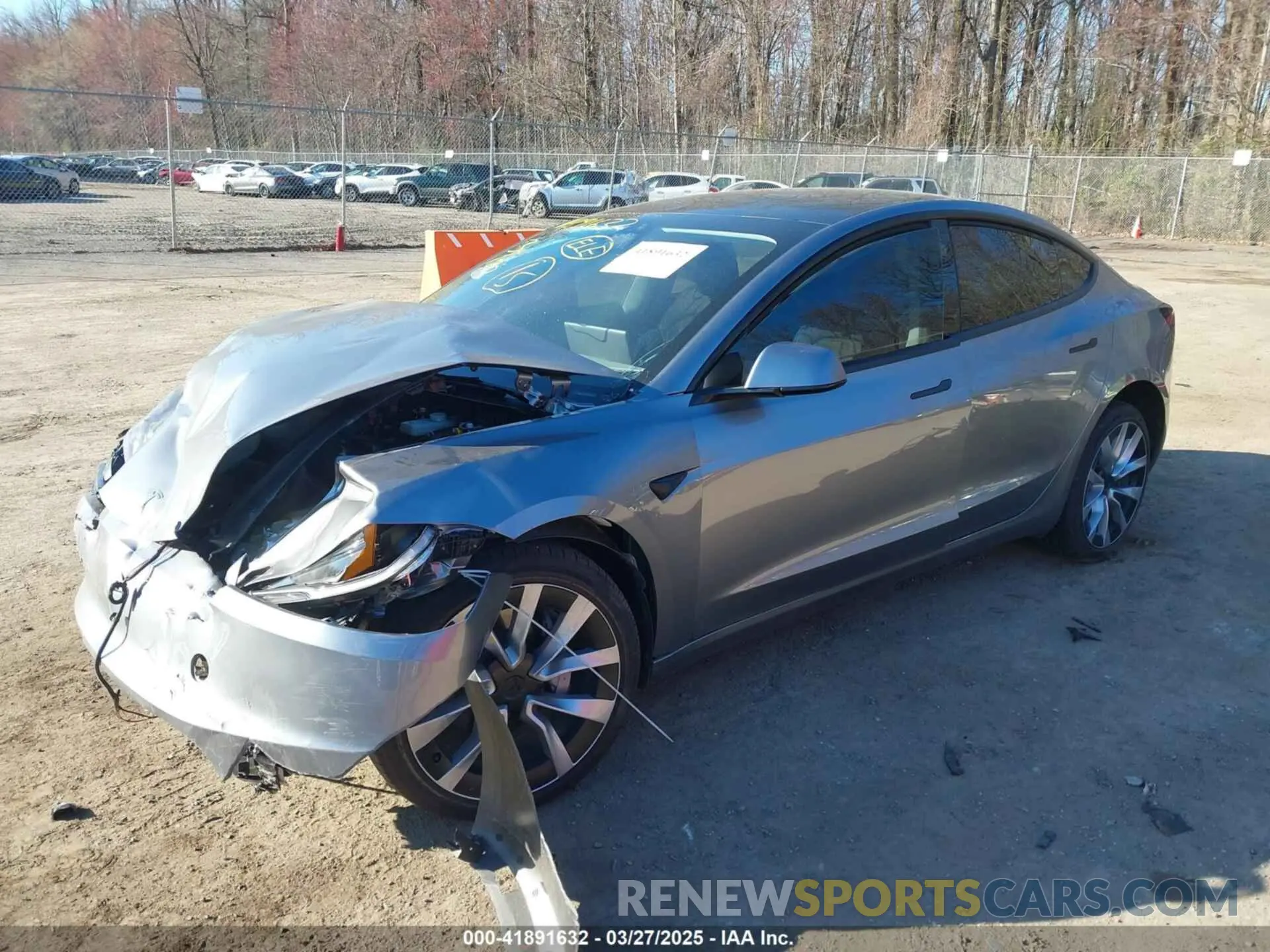 2 fotografías del automóvil dañado 5YJ3E1EA1SF877574 TESLA MODEL 3 2025