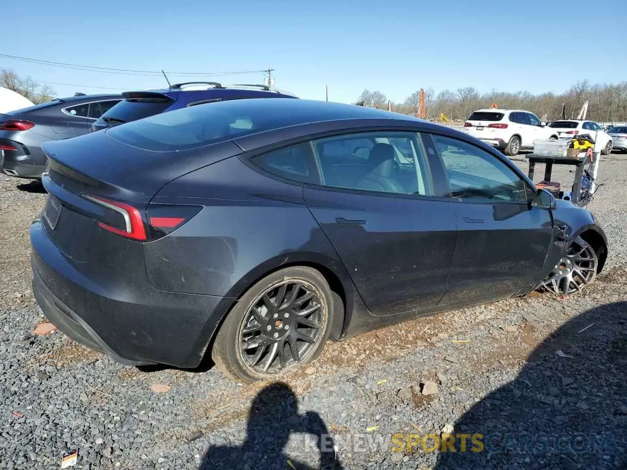 3 fotografías del automóvil dañado 5YJ3E1EA3SF902149 TESLA MODEL 3 2025