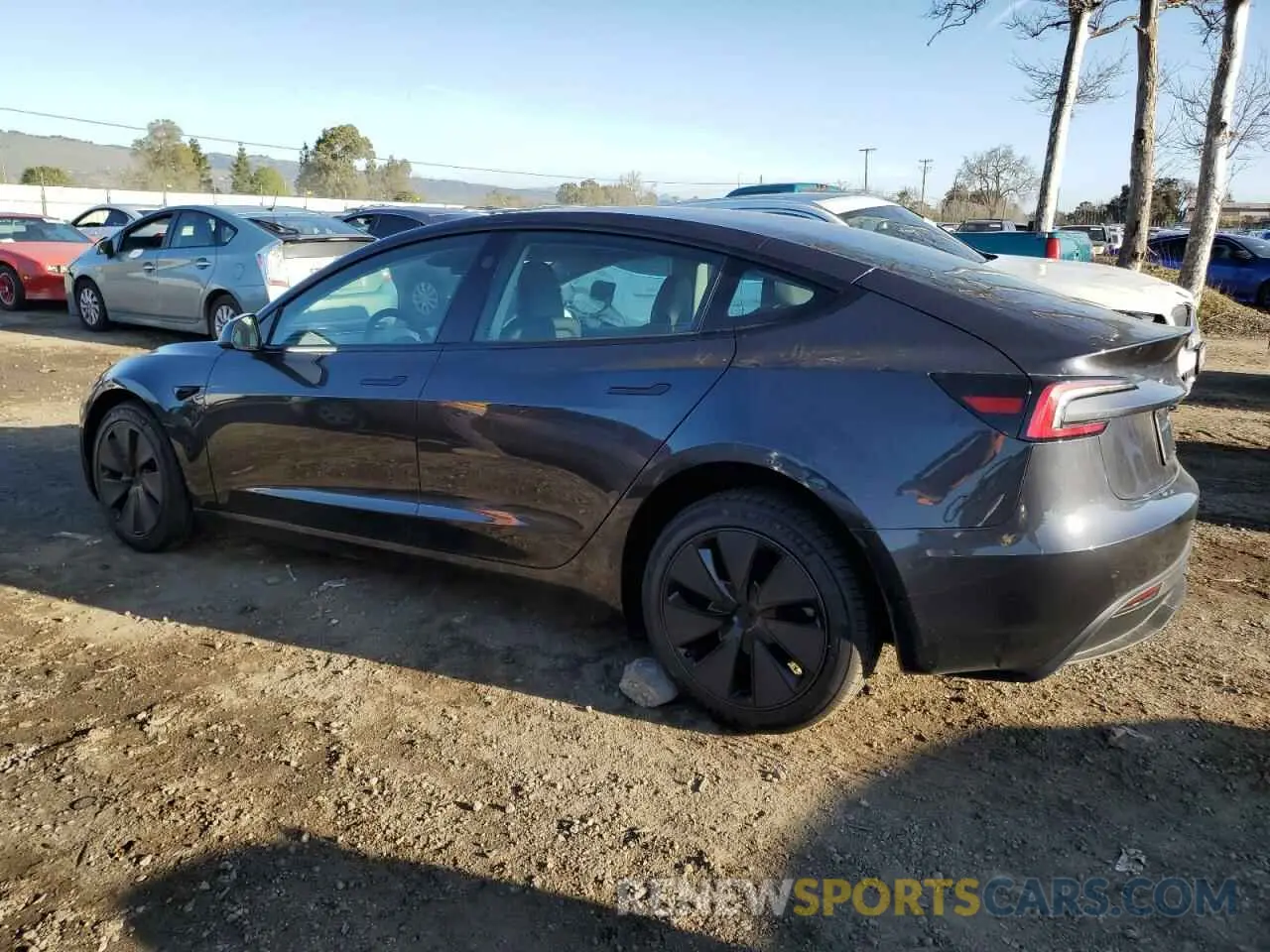 2 fotografías del automóvil dañado 5YJ3E1EA3SF919453 TESLA MODEL 3 2025