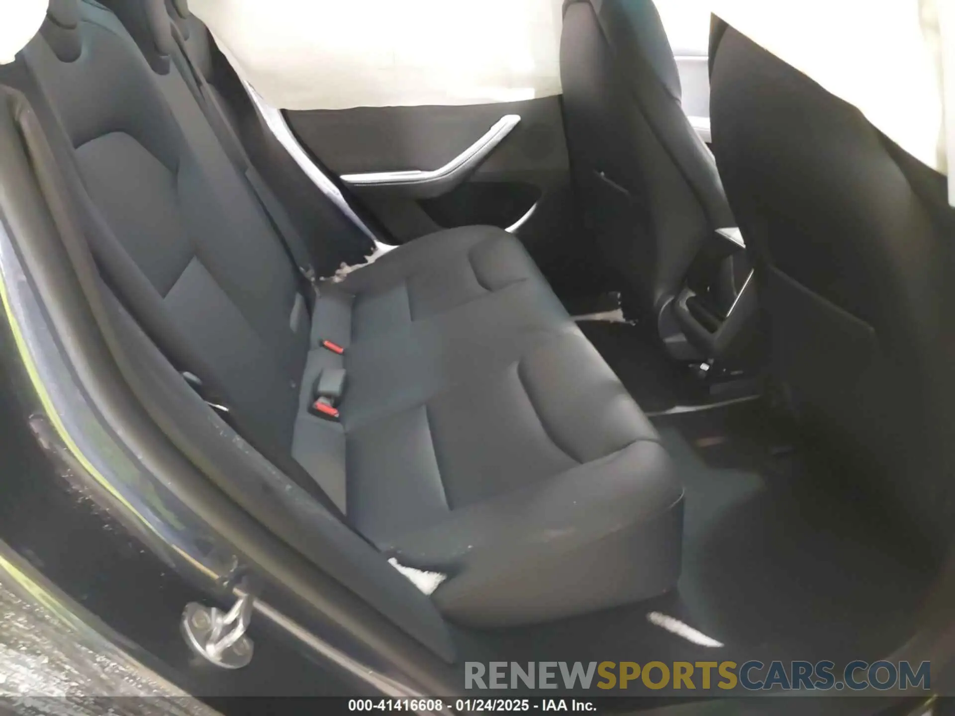 8 fotografías del automóvil dañado 5YJ3E1EA4SF913869 TESLA MODEL 3 2025