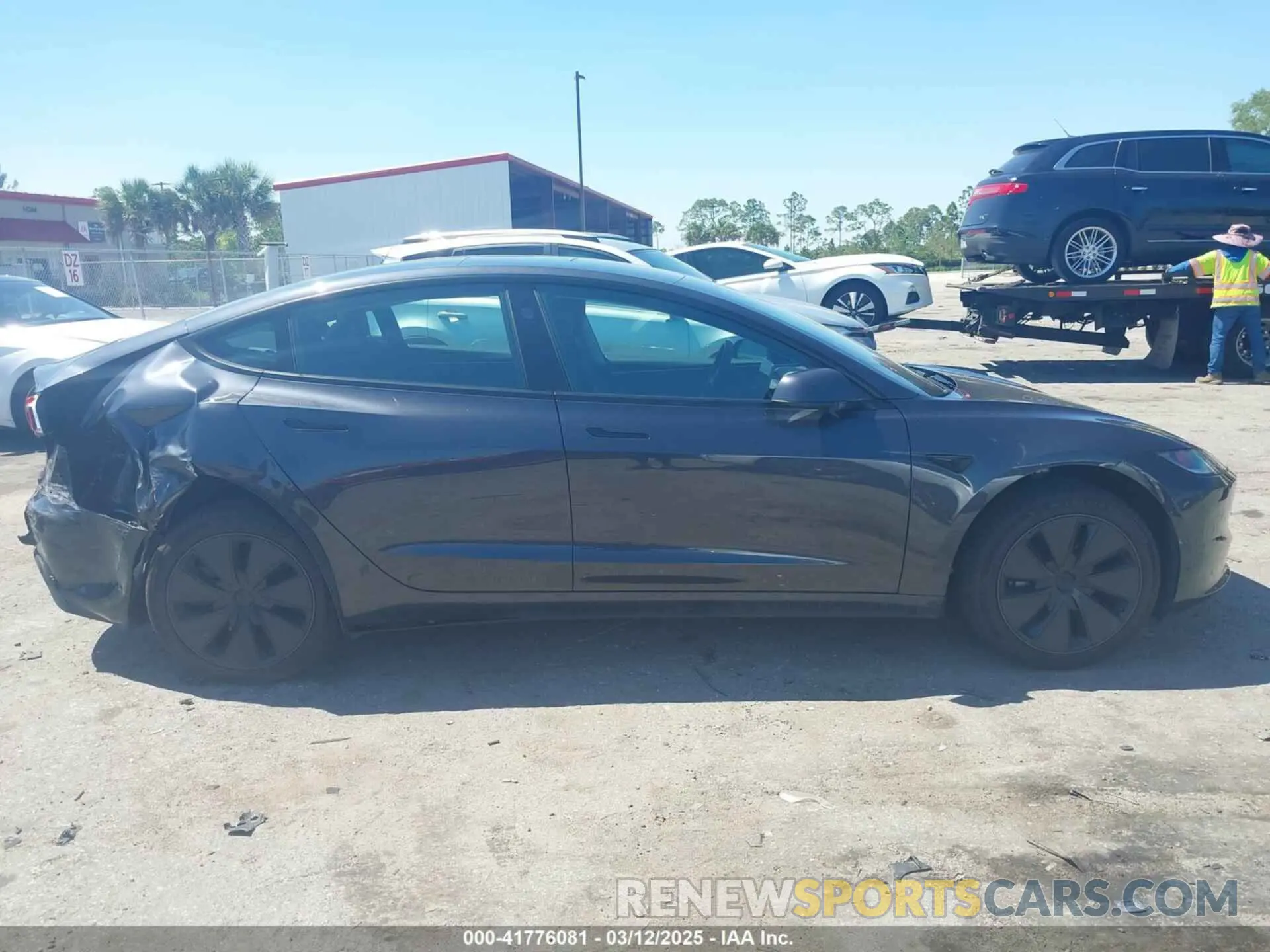 13 fotografías del automóvil dañado 5YJ3E1EA5SF902847 TESLA MODEL 3 2025
