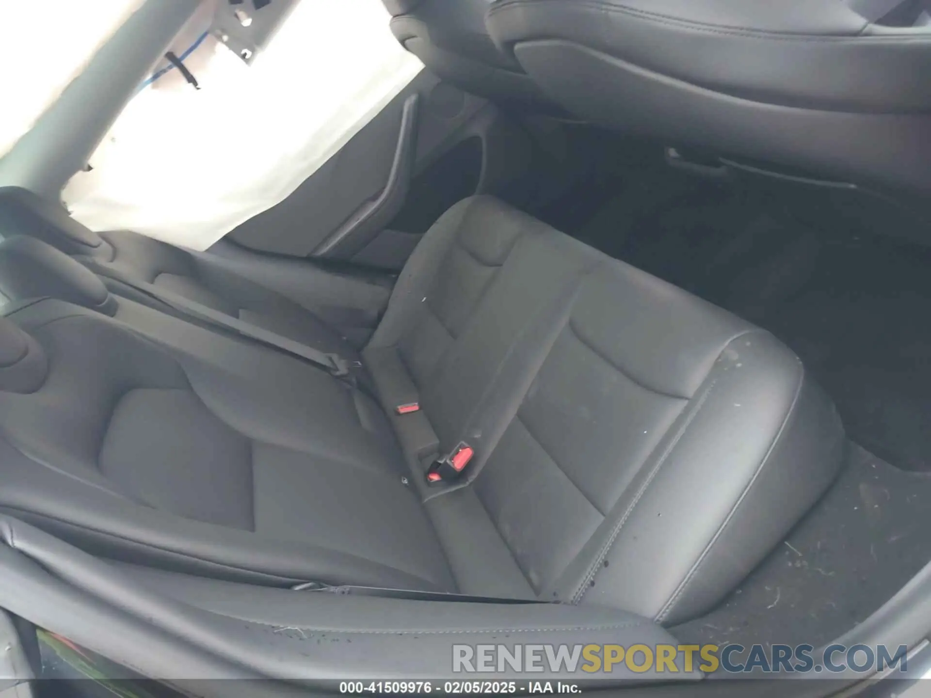 8 fotografías del automóvil dañado 5YJ3E1EA5SF911256 TESLA MODEL 3 2025