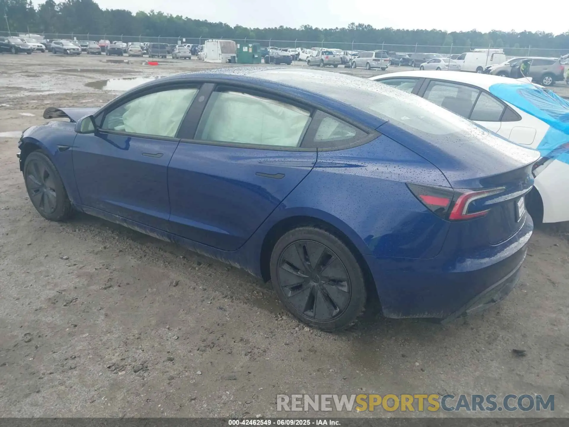 3 fotografías del automóvil dañado 5YJ3E1EA5SF972803 TESLA MODEL 3 2025
