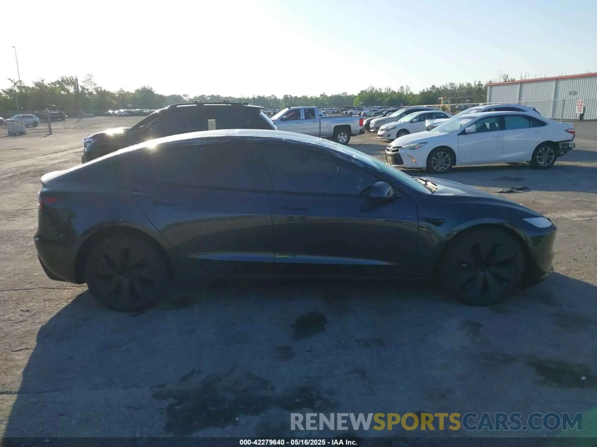 13 fotografías del automóvil dañado 5YJ3E1EA6SF888134 TESLA MODEL 3 2025